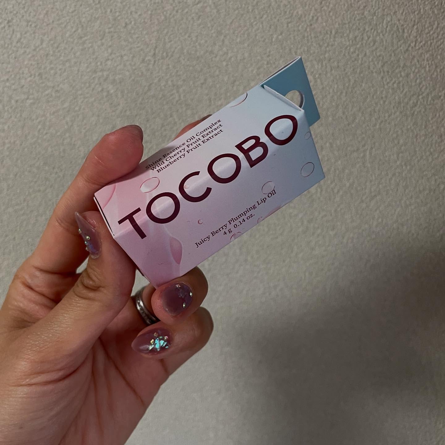 ジューシーベリープランピングリップオイル/TOCOBO/リップグロスを使ったクチコミ（2枚目）