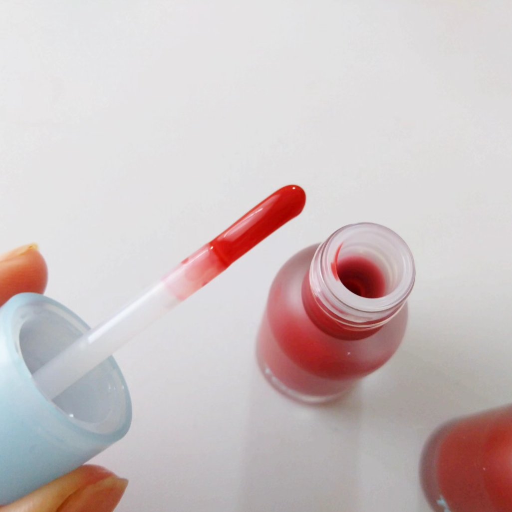 ジューシーベリープランピングリップオイル/TOCOBO/リップグロスを使ったクチコミ（3枚目）