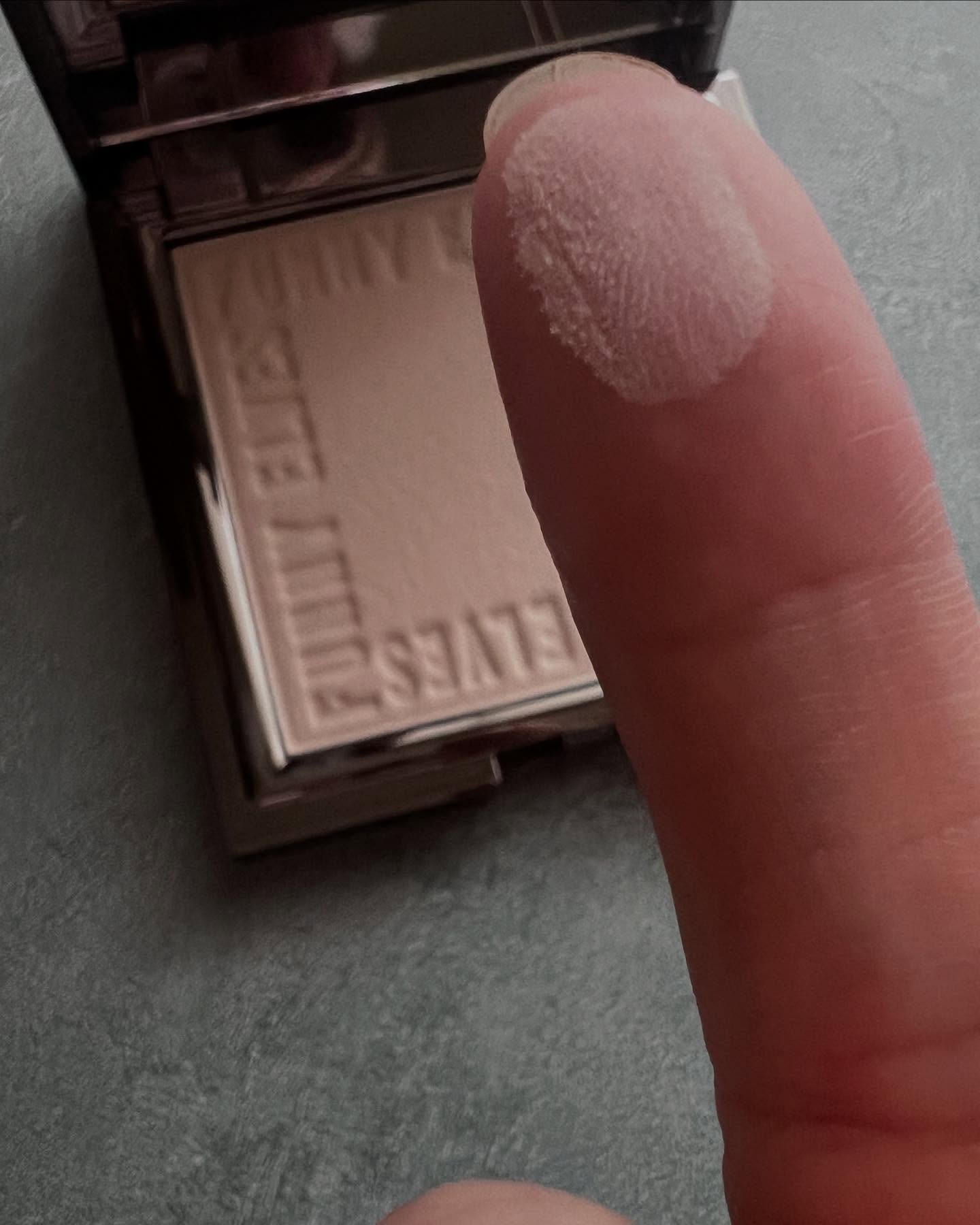 ソフトマットプレストパウダー NU20/FUNNY ELVES方里/プレストパウダーを使ったクチコミ（2枚目）