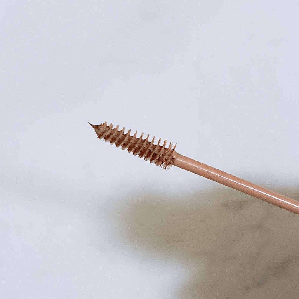 ラカ ピクシーブロウカラ 02 ウッドブラウン/Laka/眉マスカラを使ったクチコミ（2枚目）