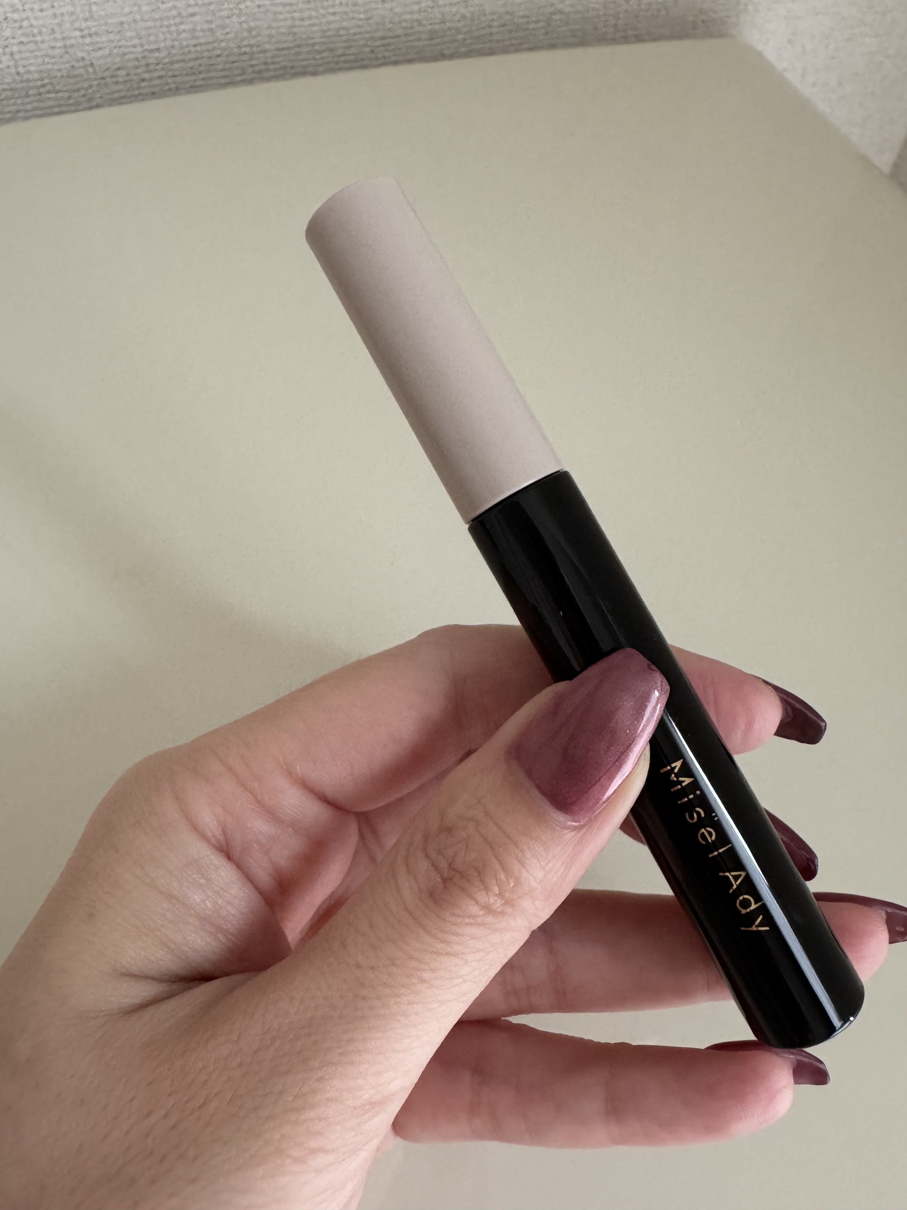 ダマにならないのにロングカールをキープしてくれる★
そしてメイクオフも楽チンなの！
ぜひつかってみてね！

@_squseme_　#ミゼルエディ #まつパ級マスカラ #まつパ級ロングマスカラ #マスカラ