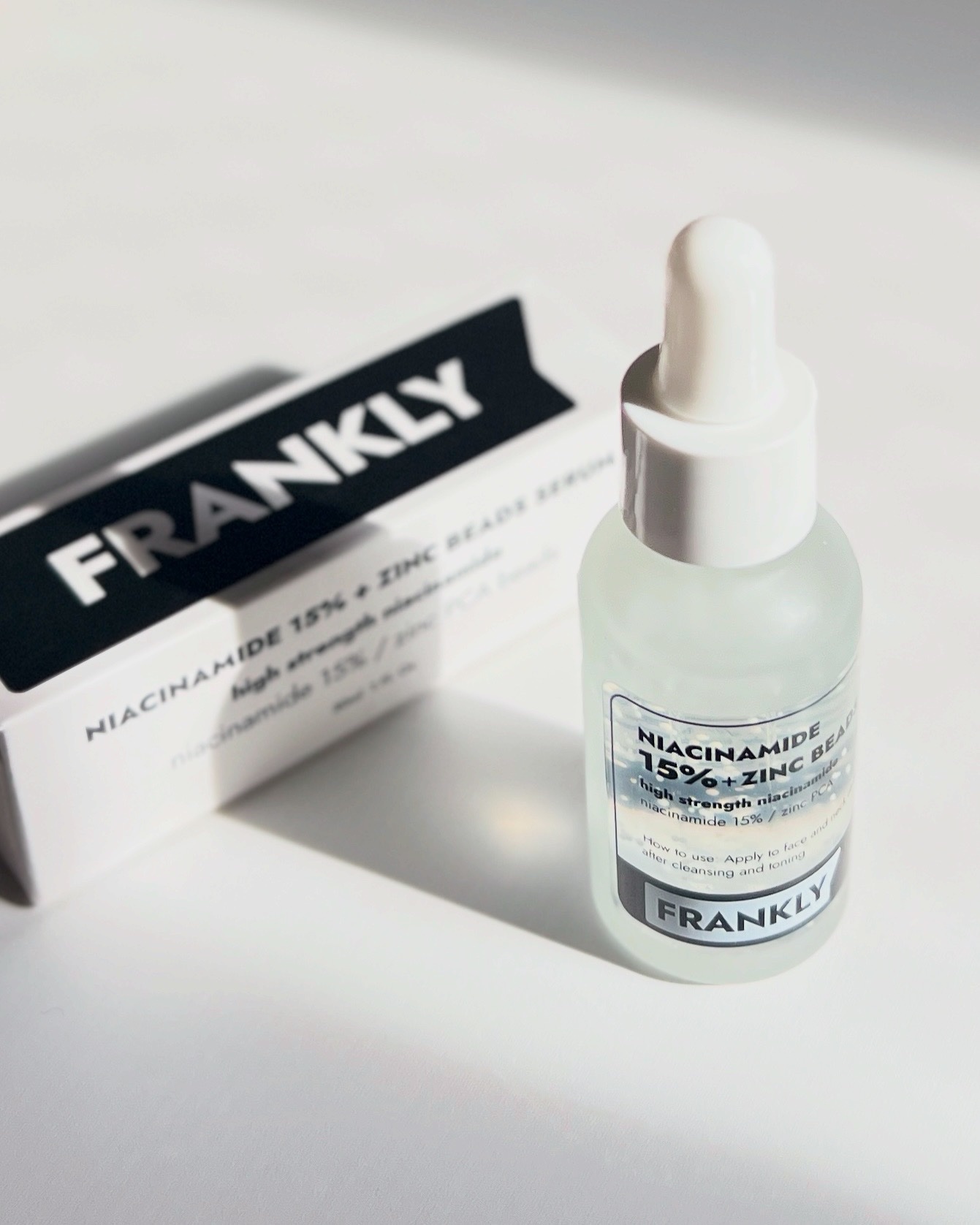 □ナイアシンアミド15%(整肌成分)と
　ビーズ化ジンクPCA亜鉛(整肌成分)配合
・肌の水分・油分のバランスを整え、
　毛穴の目立ちにくいなめらかな肌へ
・乾燥による肌荒れを防ぐ

🙋‍♀️使ってみて....!
白い粒々が入ってて、馴染