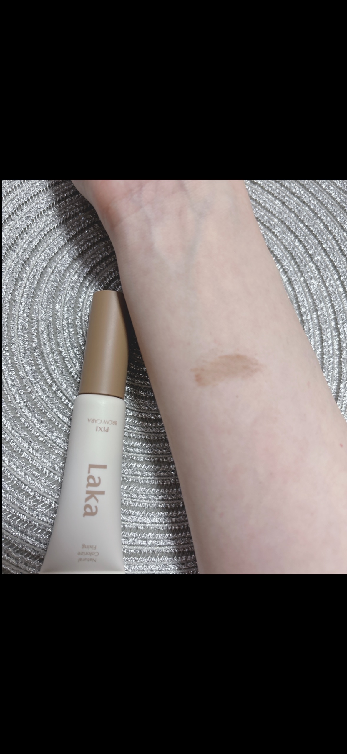 ラカ ピクシーブロウカラ/Laka/眉マスカラを使ったクチコミ（3枚目）