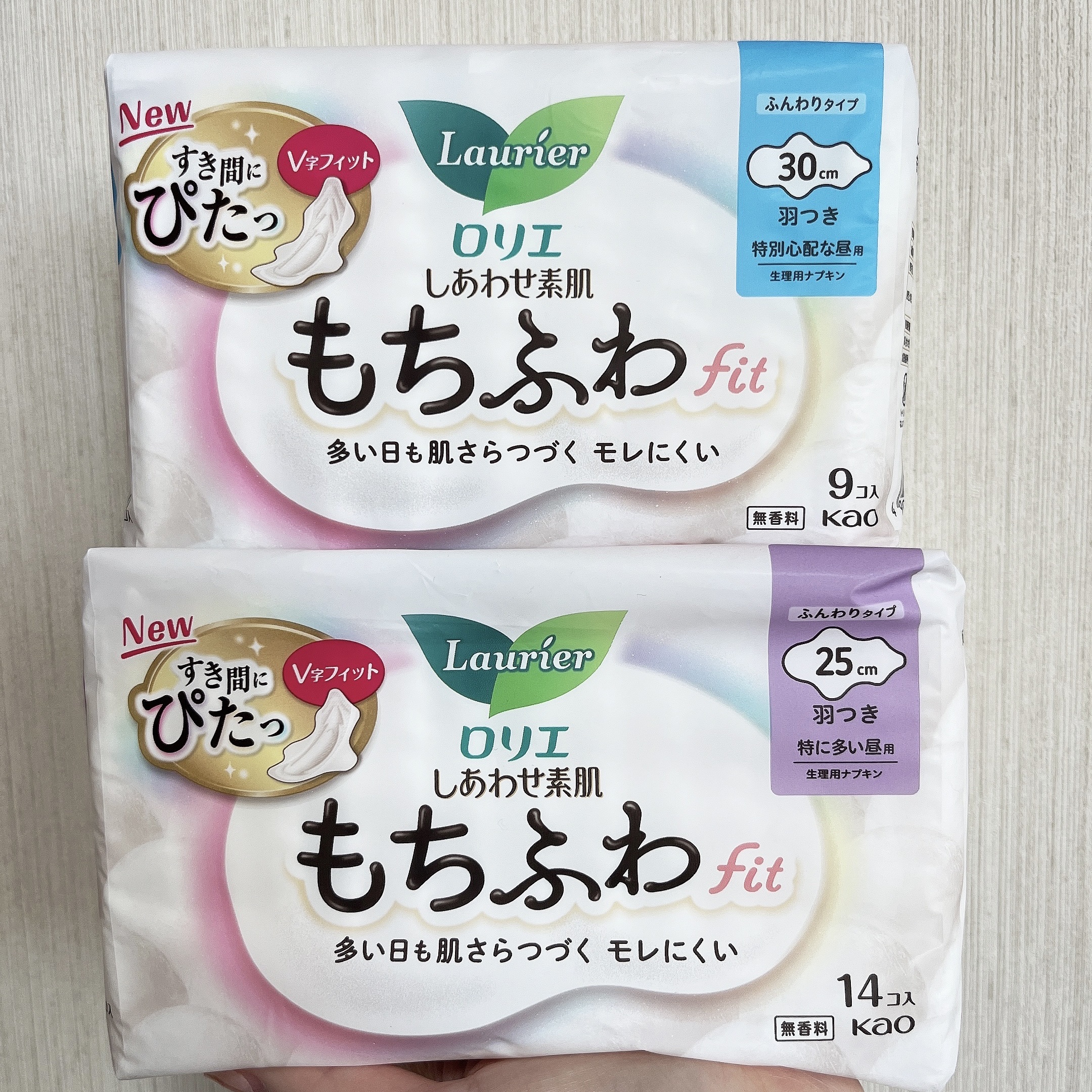 女の子には必需品でお気に入りを紹介します！
今回は提供でいただきましたが
最初はCMで気になって何回か購入して
とても気に入っているナプキンです！

ロリエ もちふわ fit 25cm 羽つき 14コ入
ロリエ もちふわ fit 30cm羽