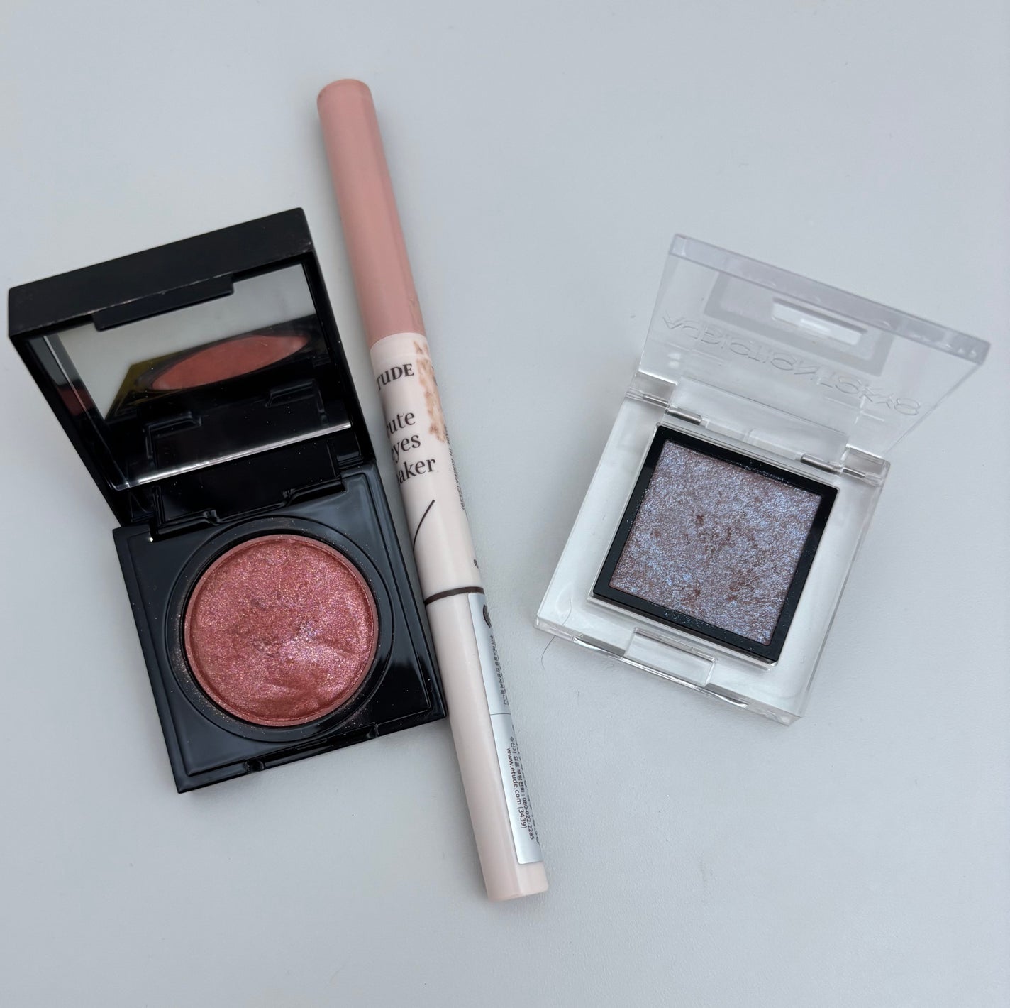 プリズム エアー シャドウ/CLIO/単色アイシャドウを使ったクチコミ(2枚目)