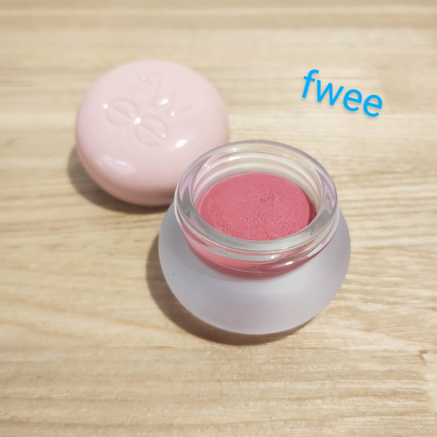 リップアンドチーク ブラーリープリンポット/fwee/口紅を使ったクチコミ(1枚目)