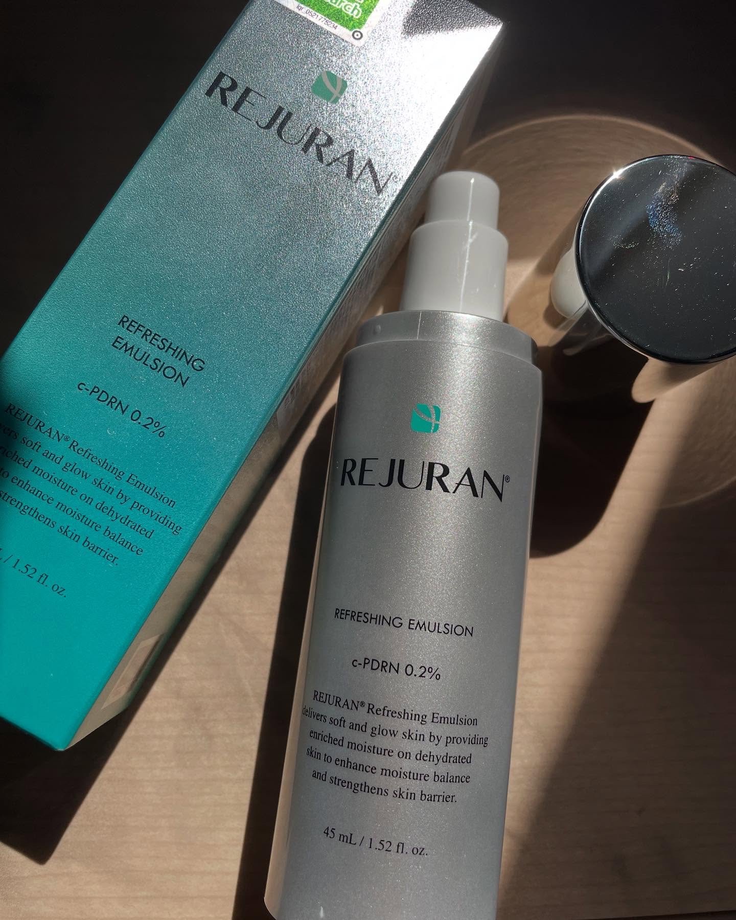 REJURAN リフレッシングエマルジョン 45ml/REJURAN COSMETICS/乳液を使ったクチコミ（2枚目）