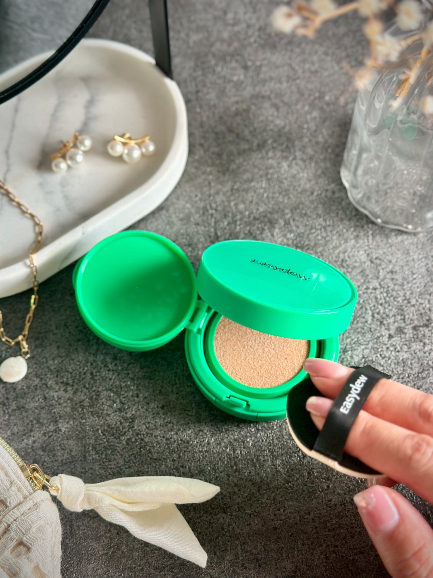 イージーデュー メラB トーニングアンプルクッション/Easydew/クッションファンデーションを使ったクチコミ（2枚目）