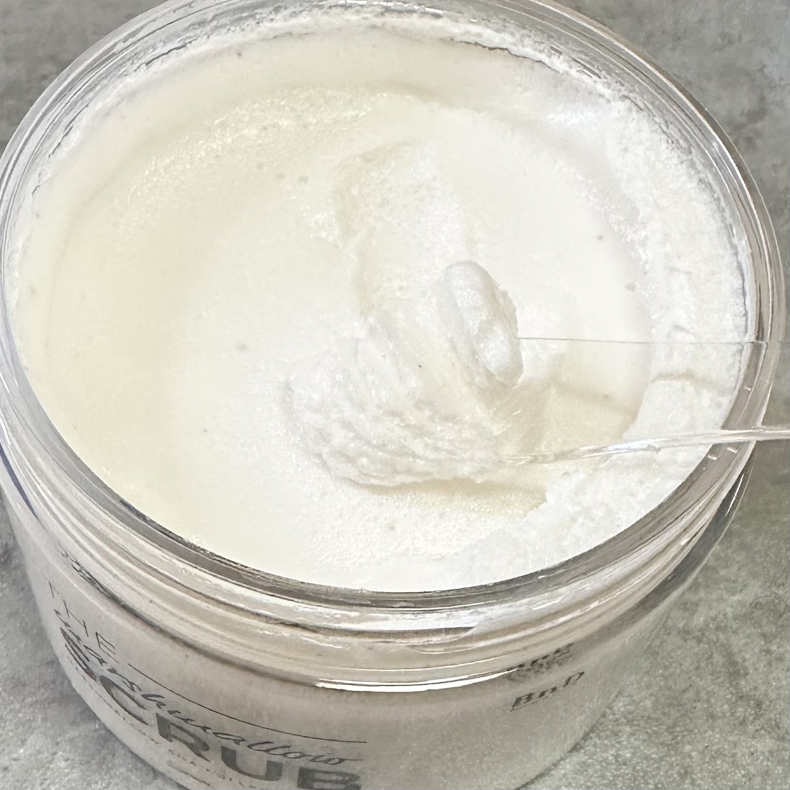 BnD マシュマロ コラーゲン AHA スクラブ /BnD/ボディスクラブを使ったクチコミ（2枚目）