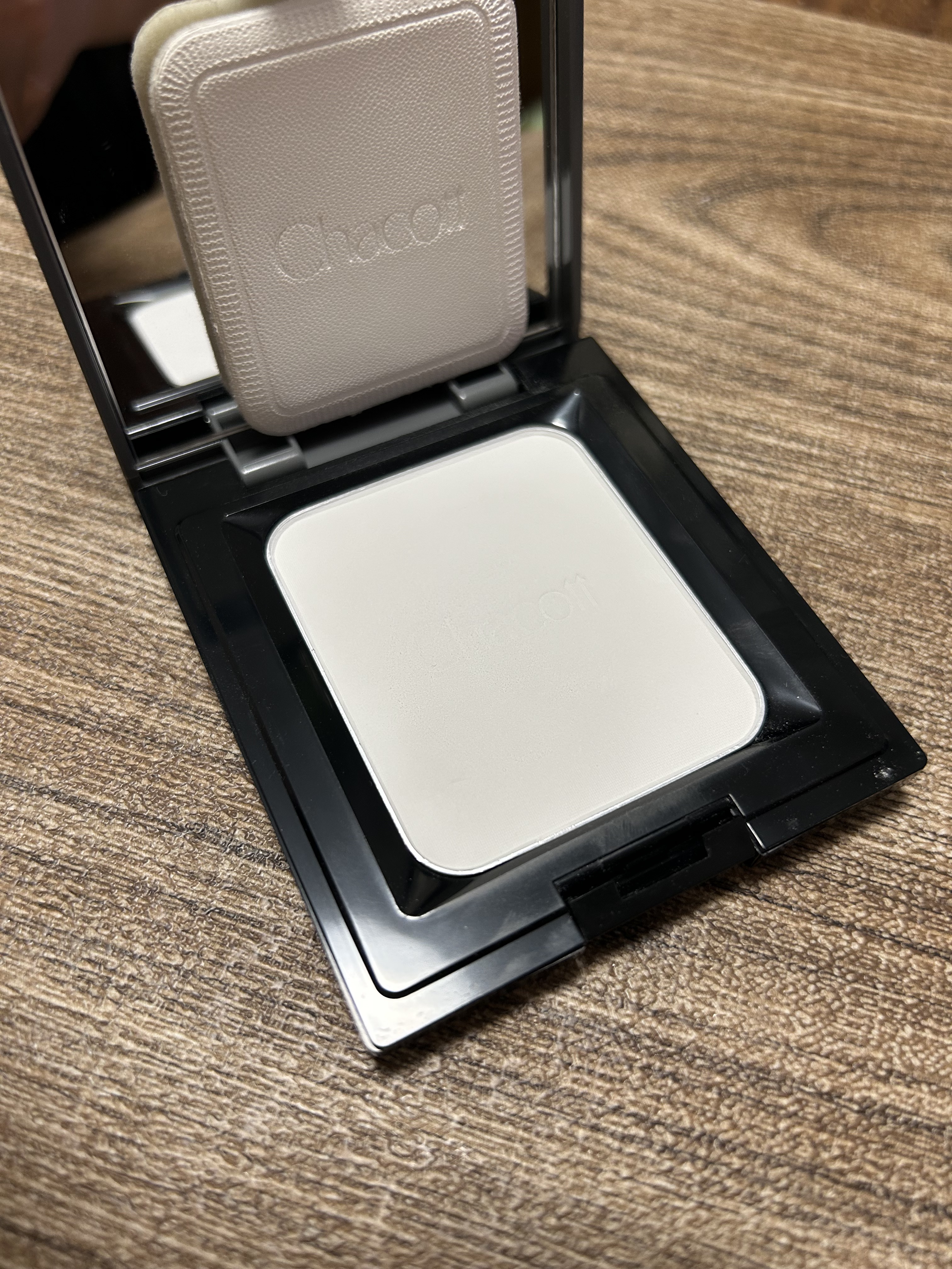 コンプレクションクリエイター/チャコット・コスメティクス/プレストパウダーを使ったクチコミ（2枚目）