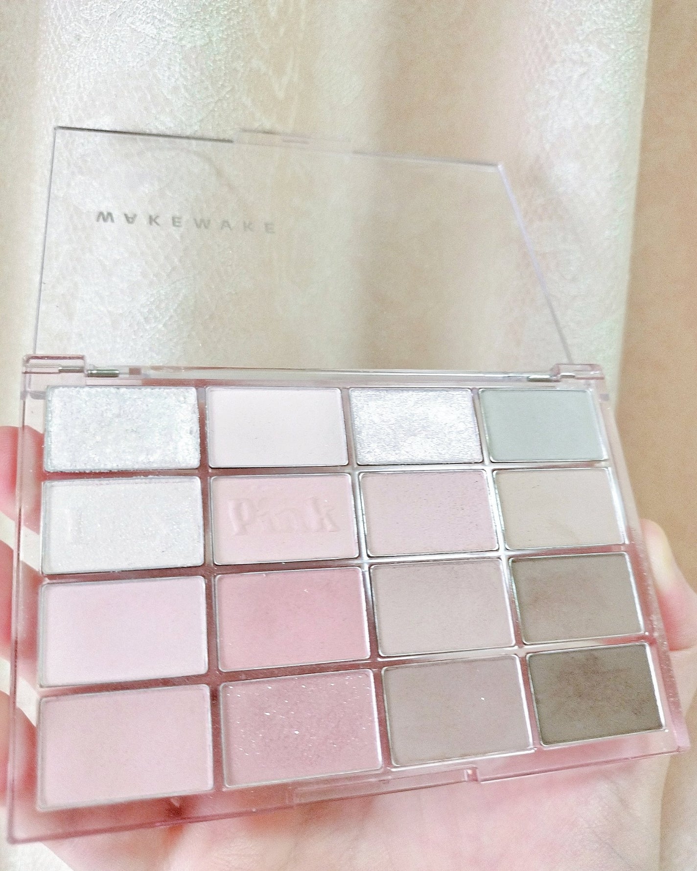 ソフトブラーリングアイパレット/wakemake/アイシャドウパレットを使ったクチコミ(2枚目)