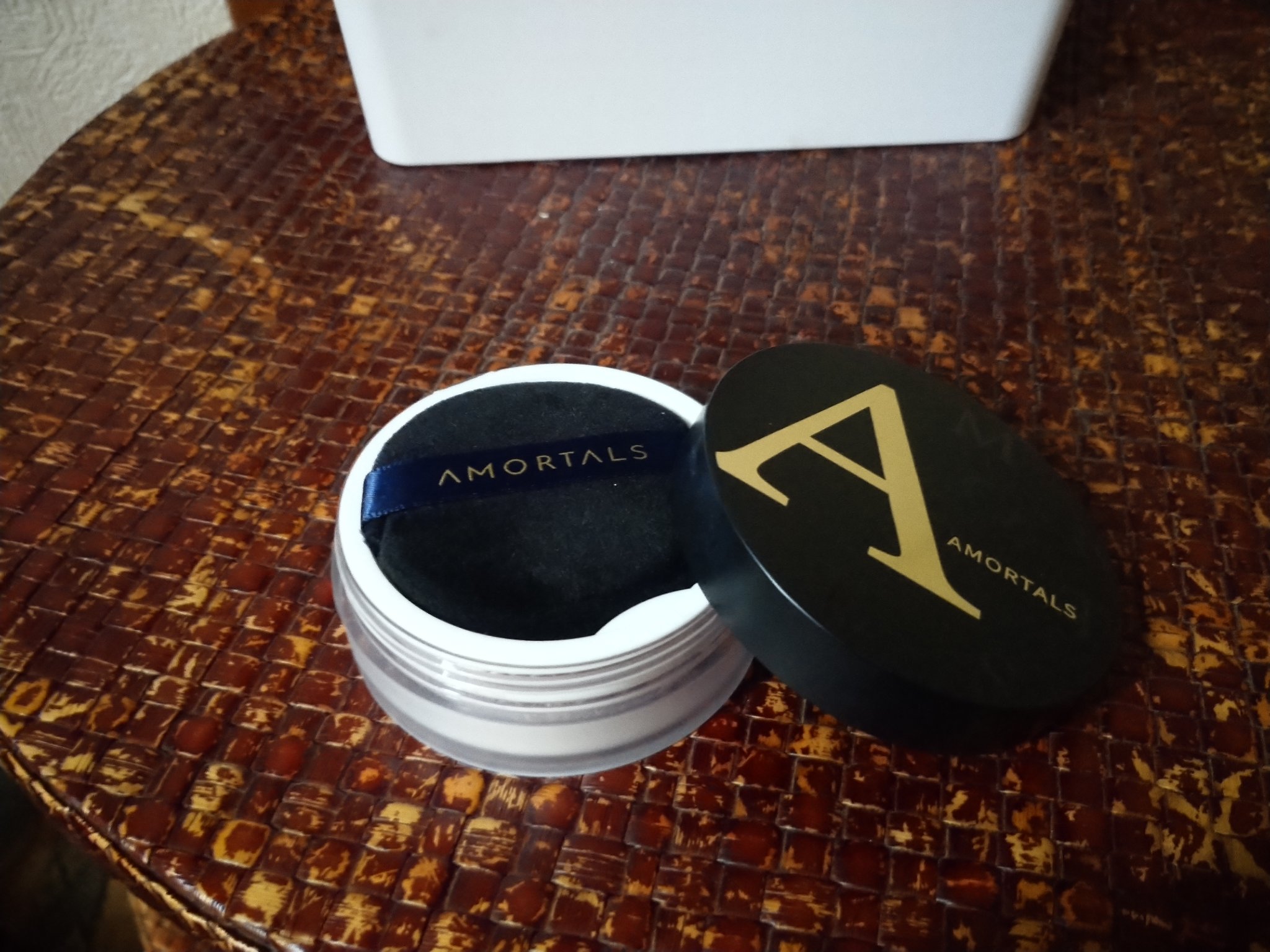 メイクアップおしろいパウダー/AMORTALS /ルースパウダーを使ったクチコミ（1枚目）