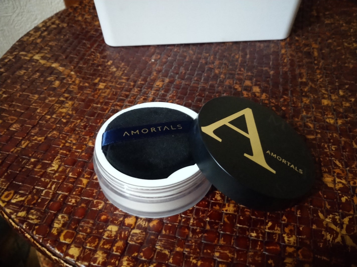 メイクアップおしろいパウダー/AMORTALS /ルースパウダーを使ったクチコミ(1枚目)