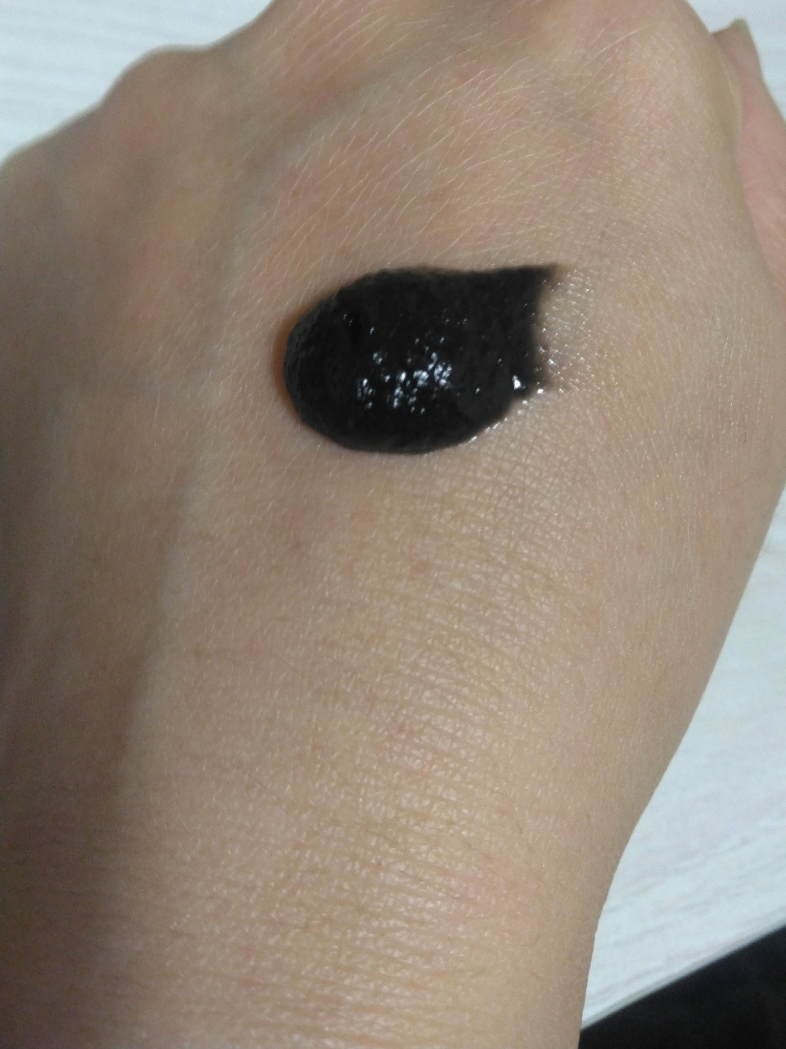 ALBION エクシア ブラックミネラルのクチコミ「️🖤漆黒のソフトスクラブで不要な角質️洗い流し🖤

☆ALBION
エクシア  ブラックミネラ.....」（2枚目）