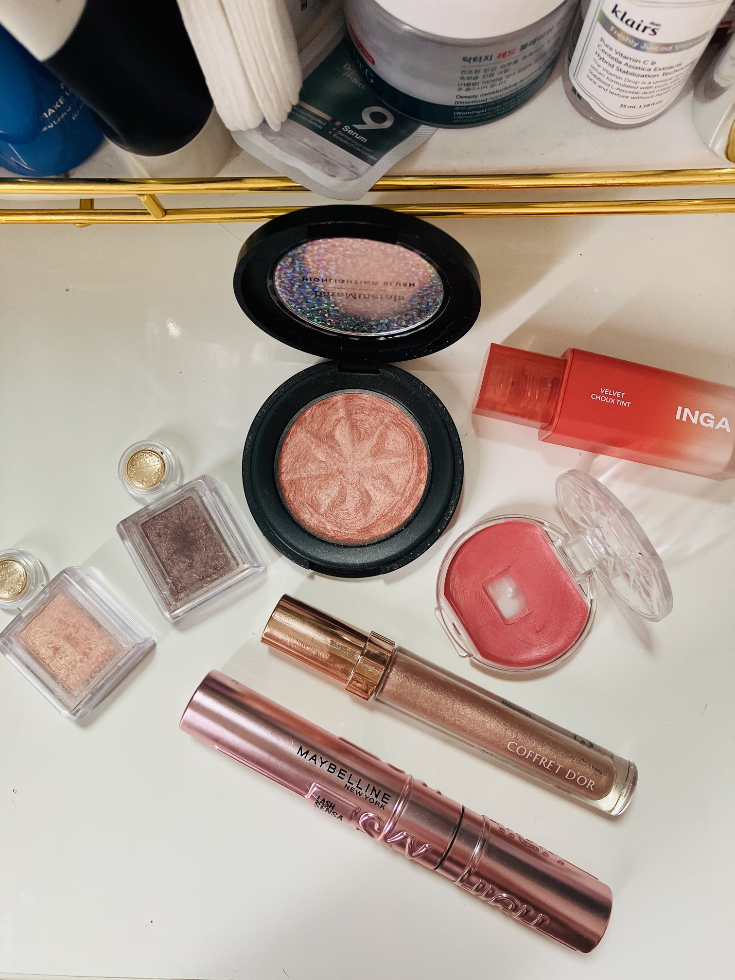 ジェン ヌード ハイライター オパール グロー (クロミ デザイン）2024 ホリデーコレクション/bareMinerals/パウダーハイライトを使ったクチコミ（2枚目）