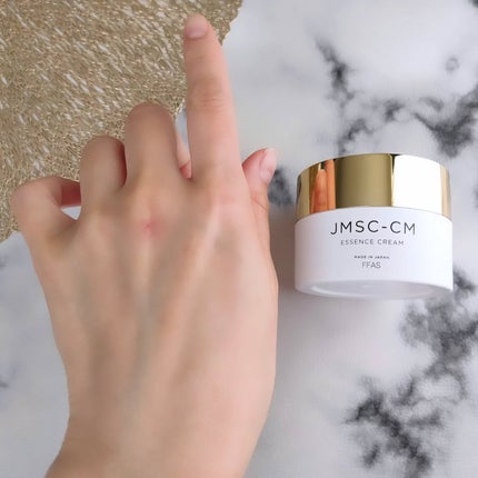 JMSC-CM ESSENCE CREAM/FINGER FOX AND SHIRTS/フェイスクリームを使ったクチコミ(7枚目)