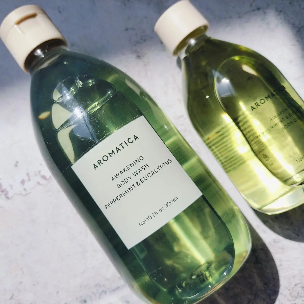 アウェイクニング ボディオイル ペパーミント＆ユーカリ（ボディオイル）/AROMATICA/ボディオイルを使ったクチコミ（3枚目）