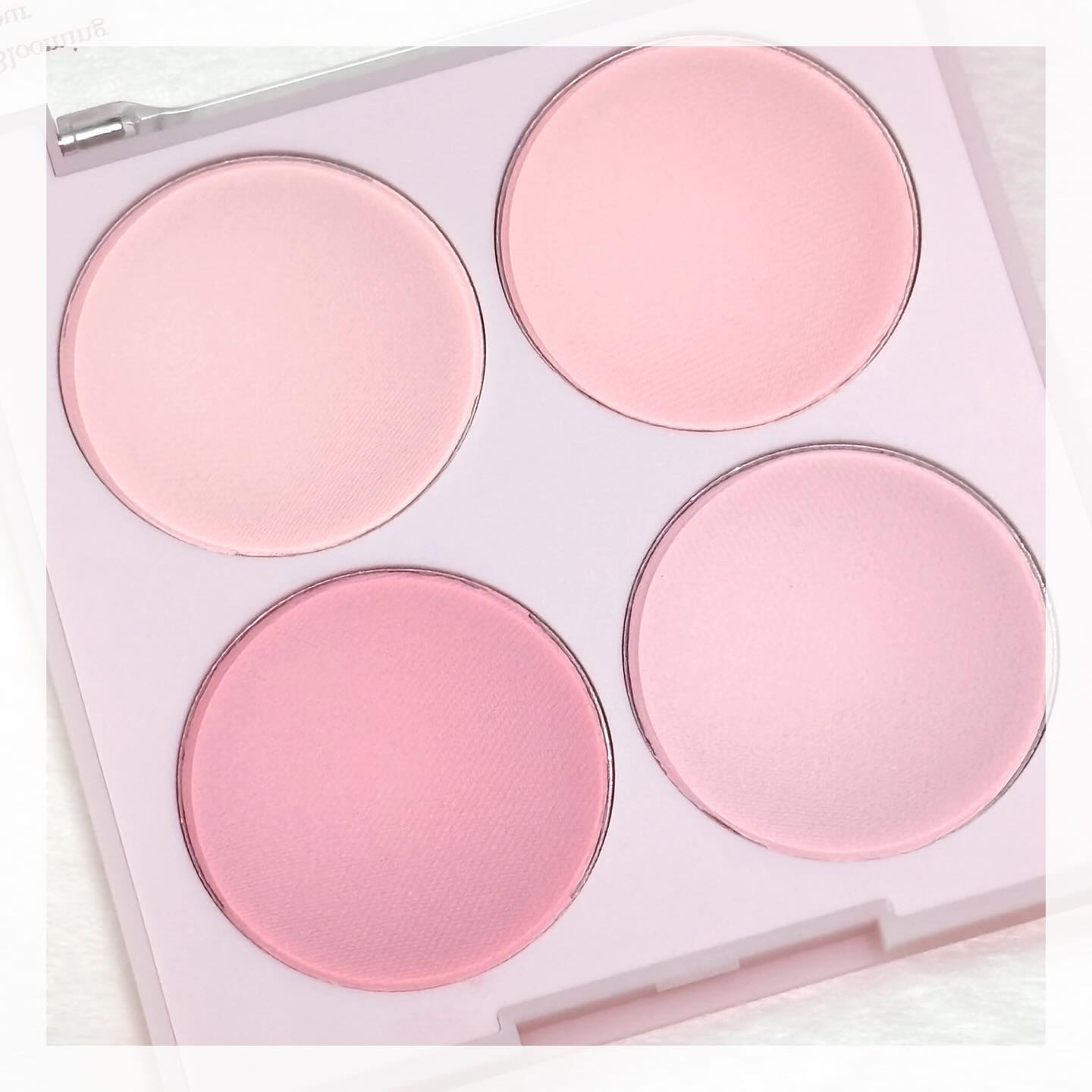 ブレンディングムードチーク/dasique/パウダーチークを使ったクチコミ（2枚目）