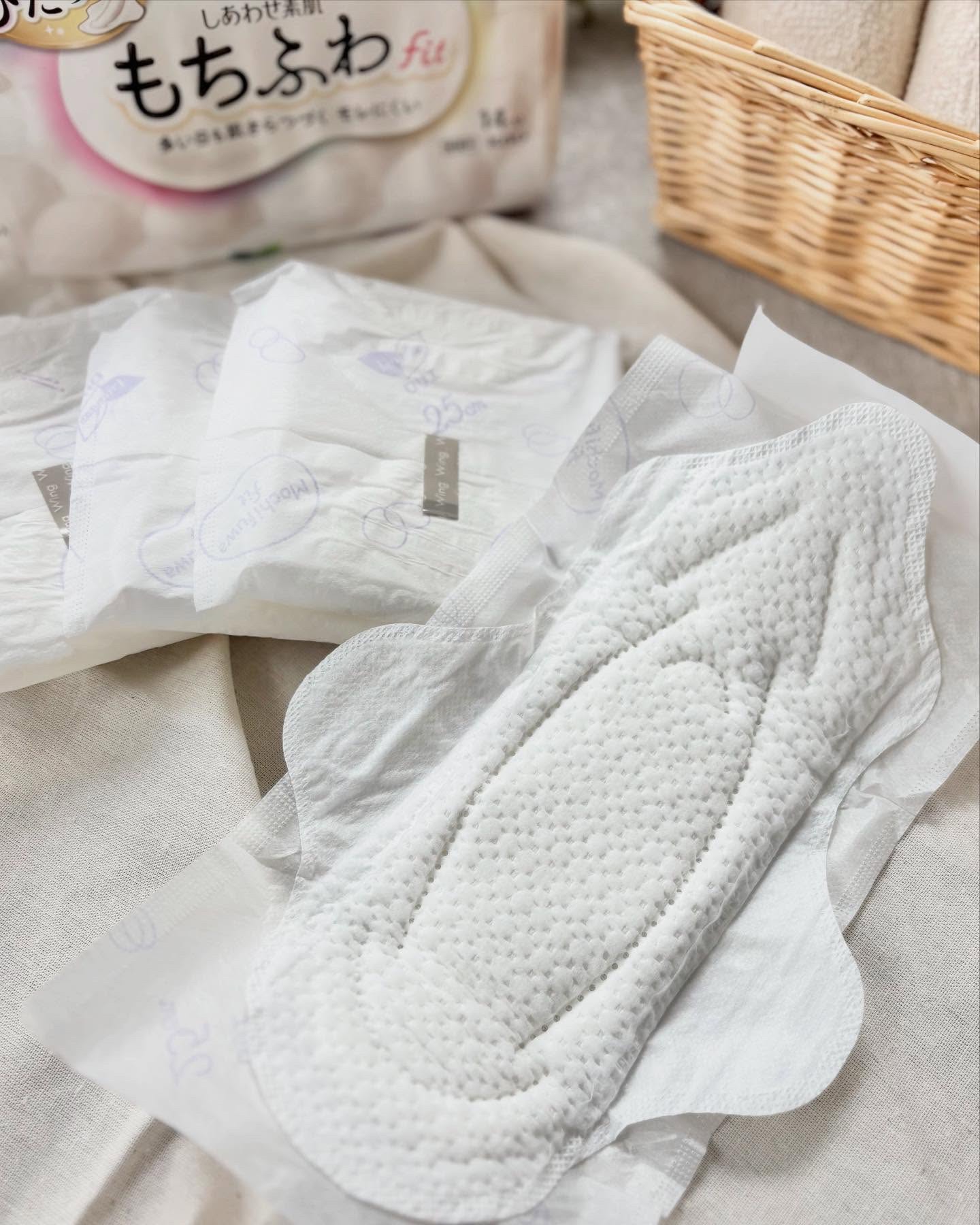 ロリエ もちふわ fit 25cm 羽つき 14コ入 (医薬部外品 )/ロリエ/ナプキンを使ったクチコミ（2枚目）