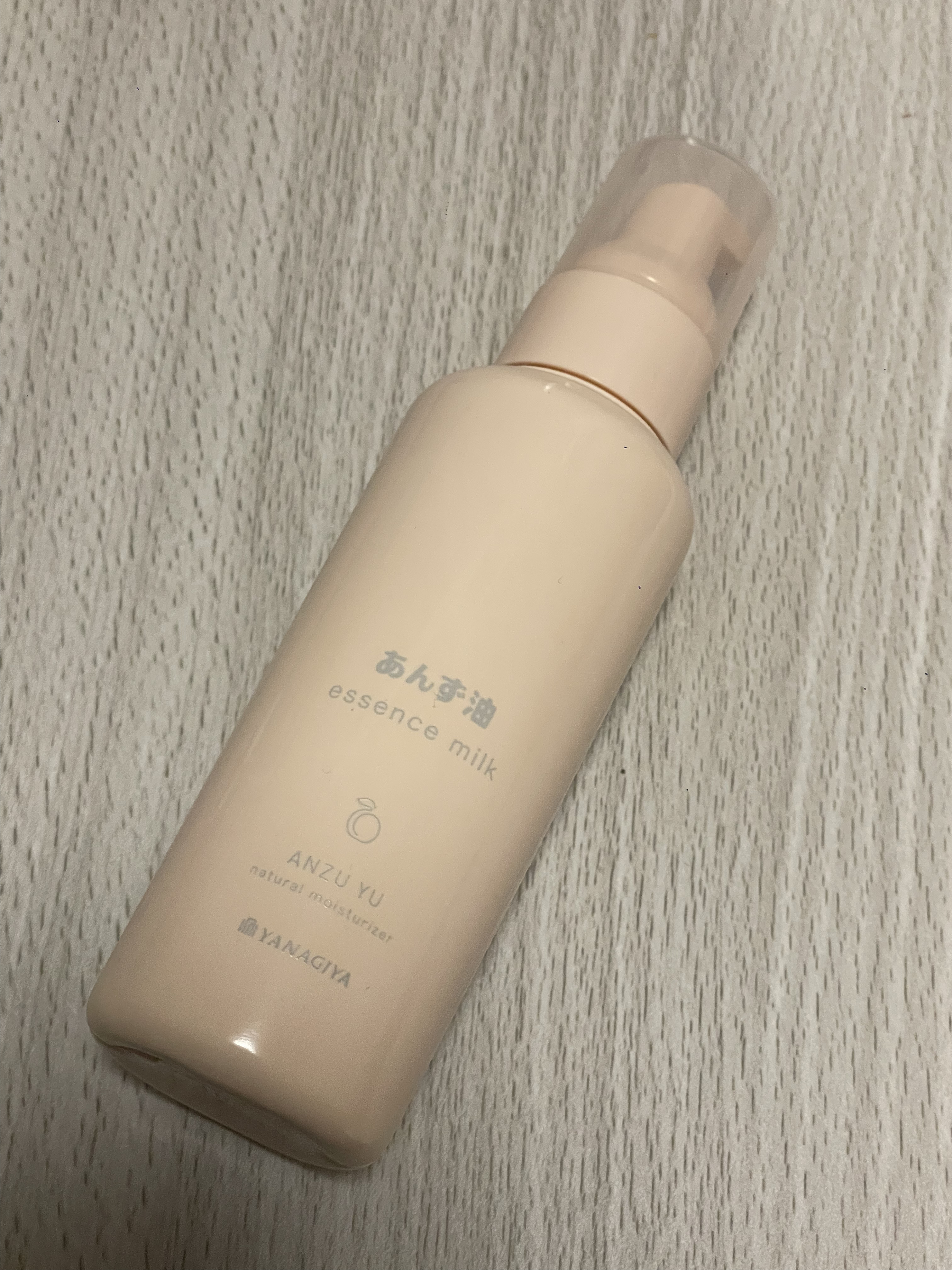 柳屋 あんず油 髪の浸透エッセンスミルク　¥990


毎日4プッシュ使って2ヶ月以上もちました！

ドライヤー前につけると、櫛通りの良い髪になります。

いい香りだけど強すぎないのもよかったです！

リピート候補です
