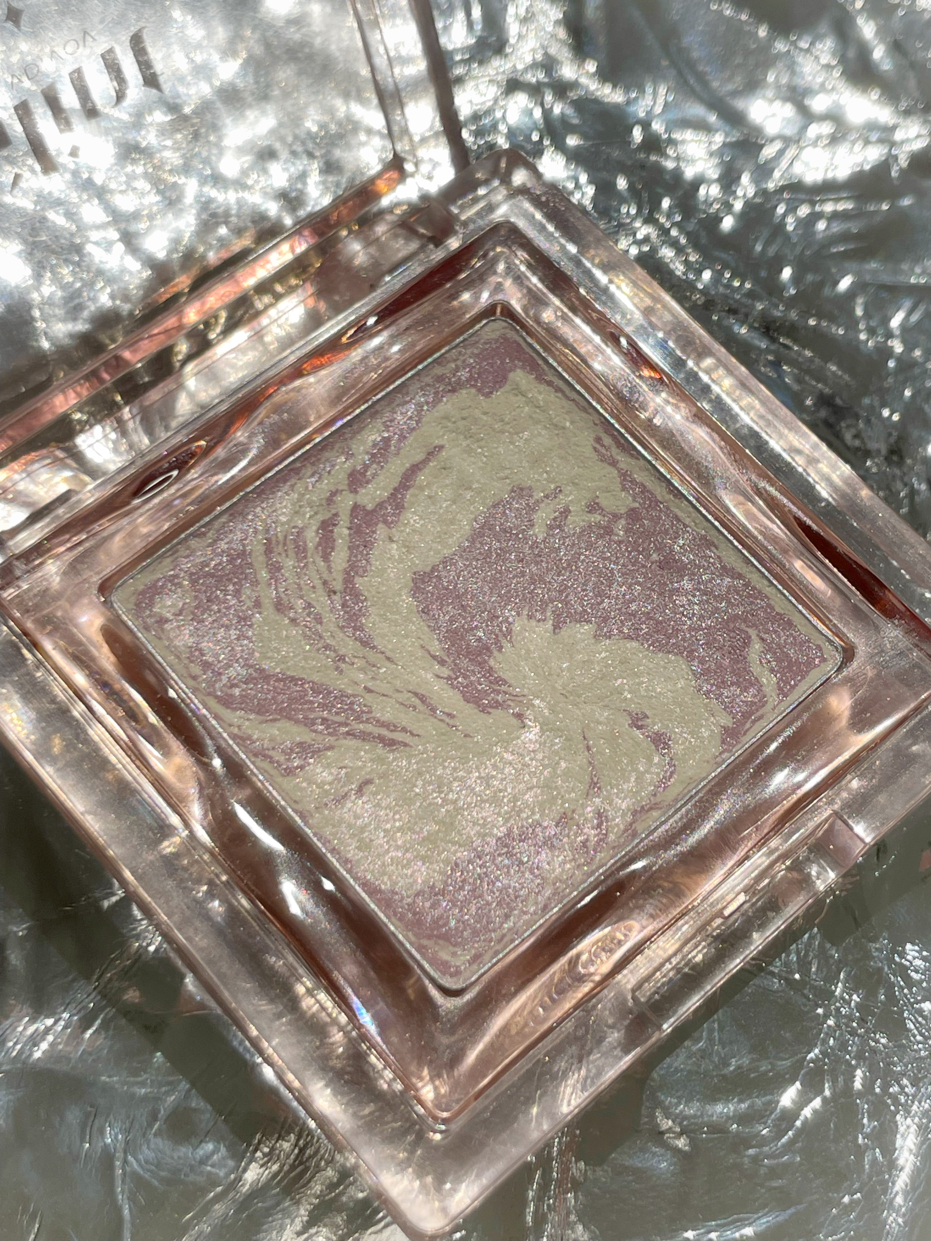 マーブルベイクドハイライター/Glint/パウダーハイライトを使ったクチコミ（2枚目）