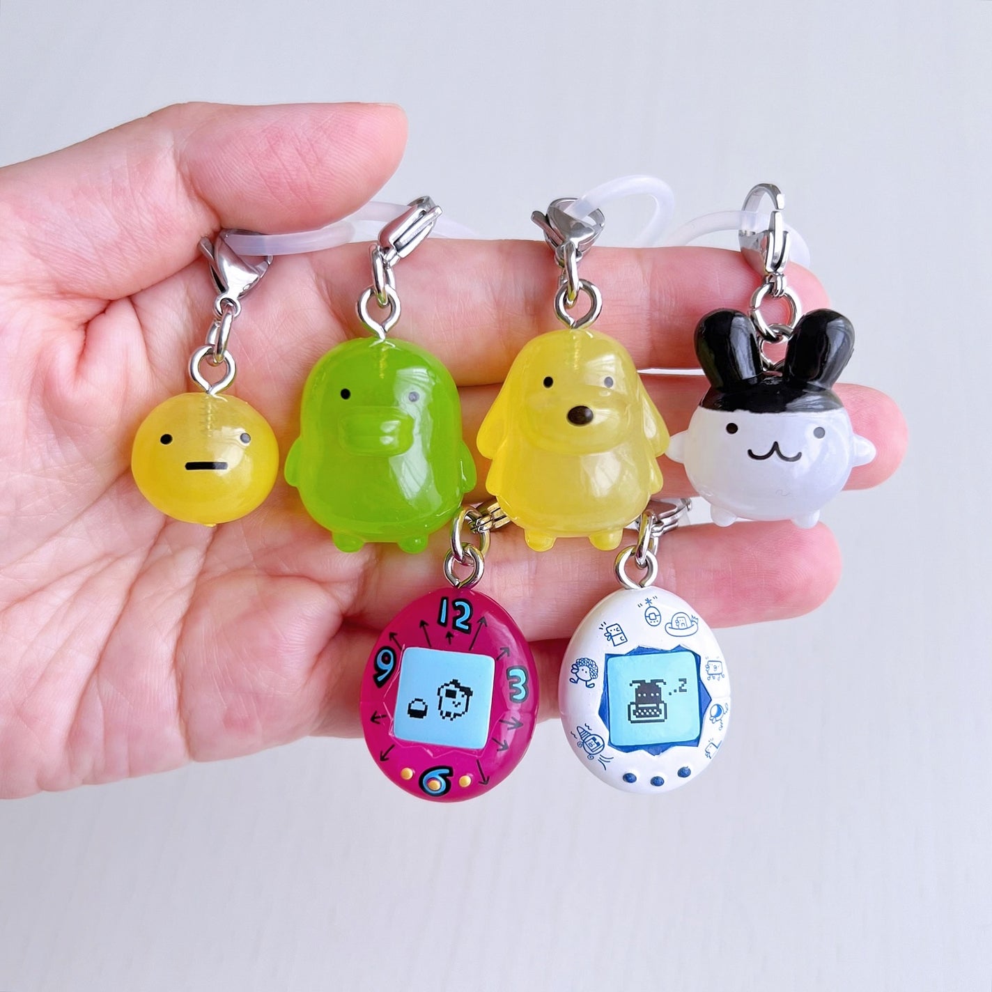 fumi___232323 on LIPS 「たまごっちのめじるしアクセサリー🥚💕コンプリートしたぜ😂🩷みみ..」(1枚目)