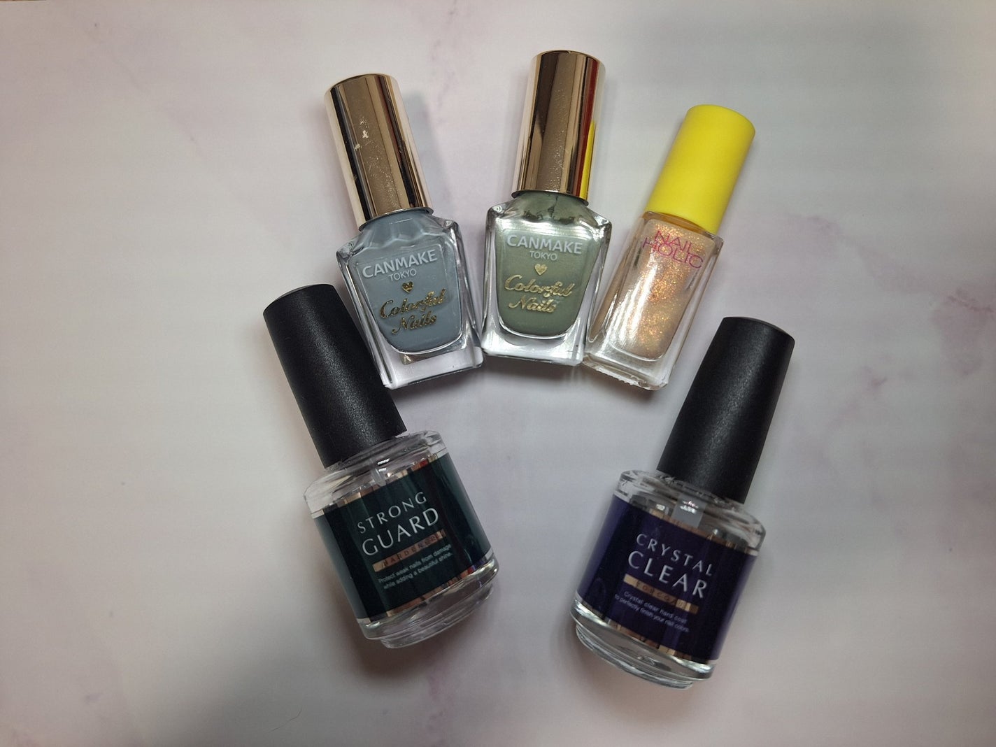 カラフルネイルズ/キャンメイク/マニキュアを使ったクチコミ(3枚目)