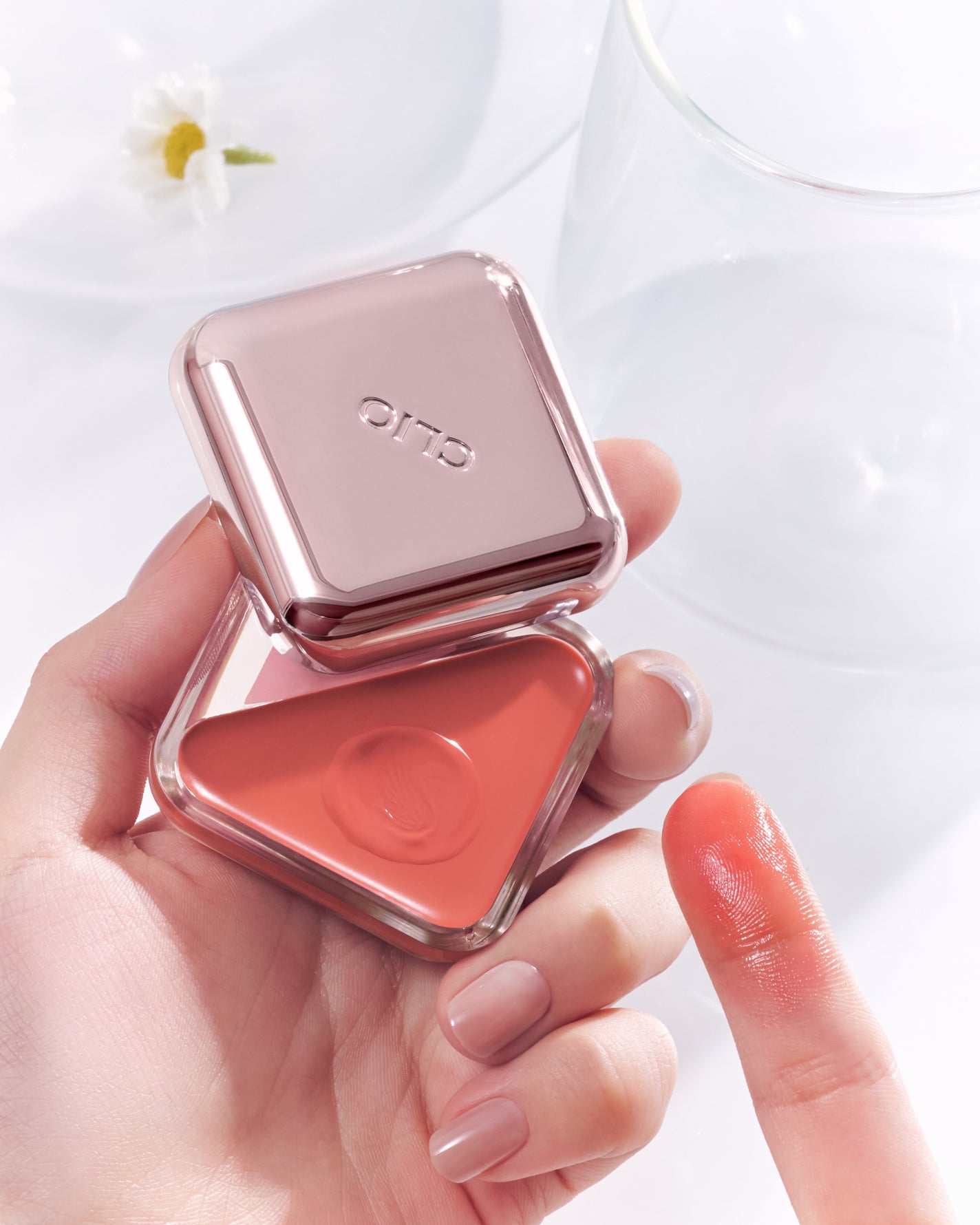 エッセンシャル リップチーク タップ/CLIO/ジェル・クリームチークを使ったクチコミ(3枚目)