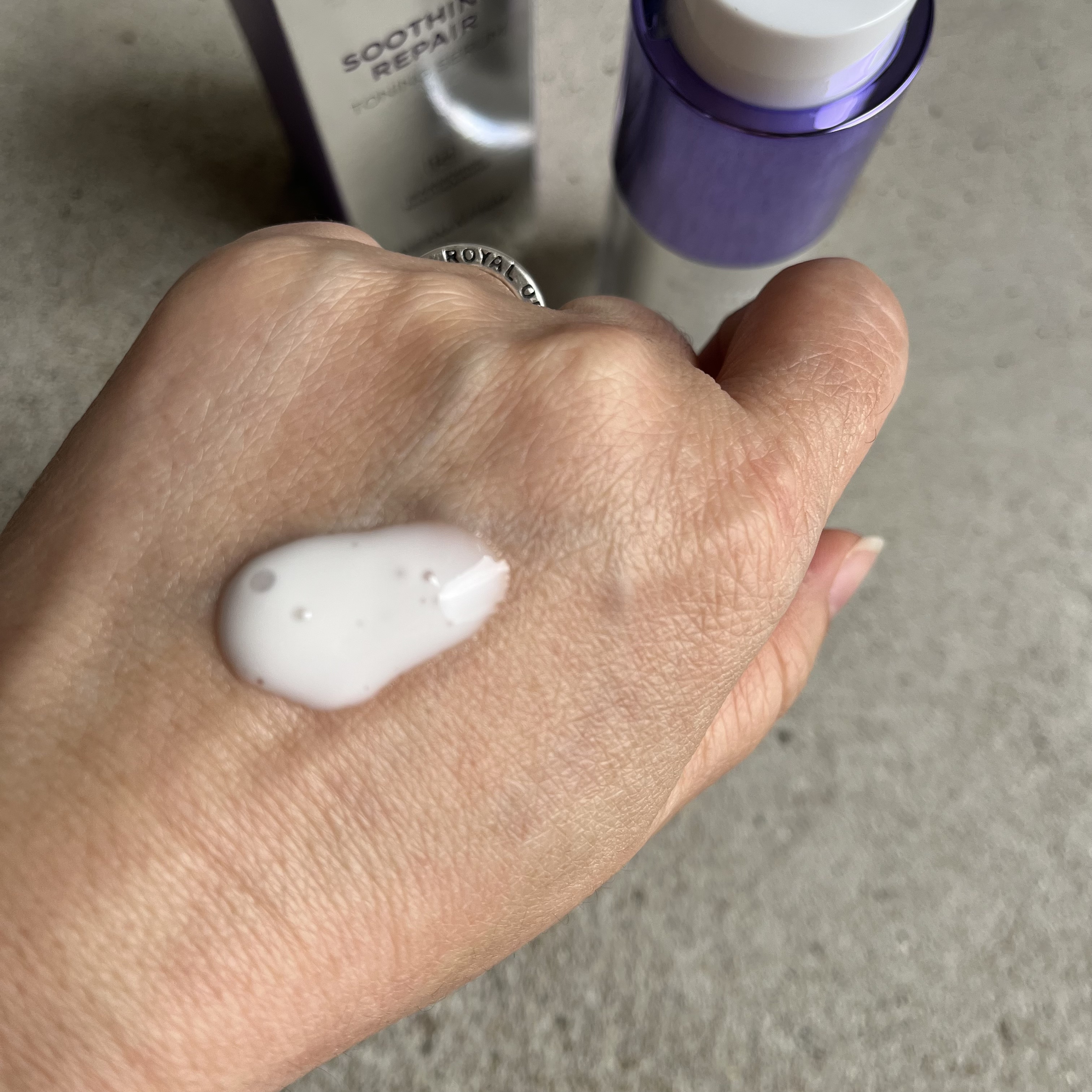 SOOTHING REPAIR TONING SERUM R4/ダーマファーム/美容液を使ったクチコミ（2枚目）