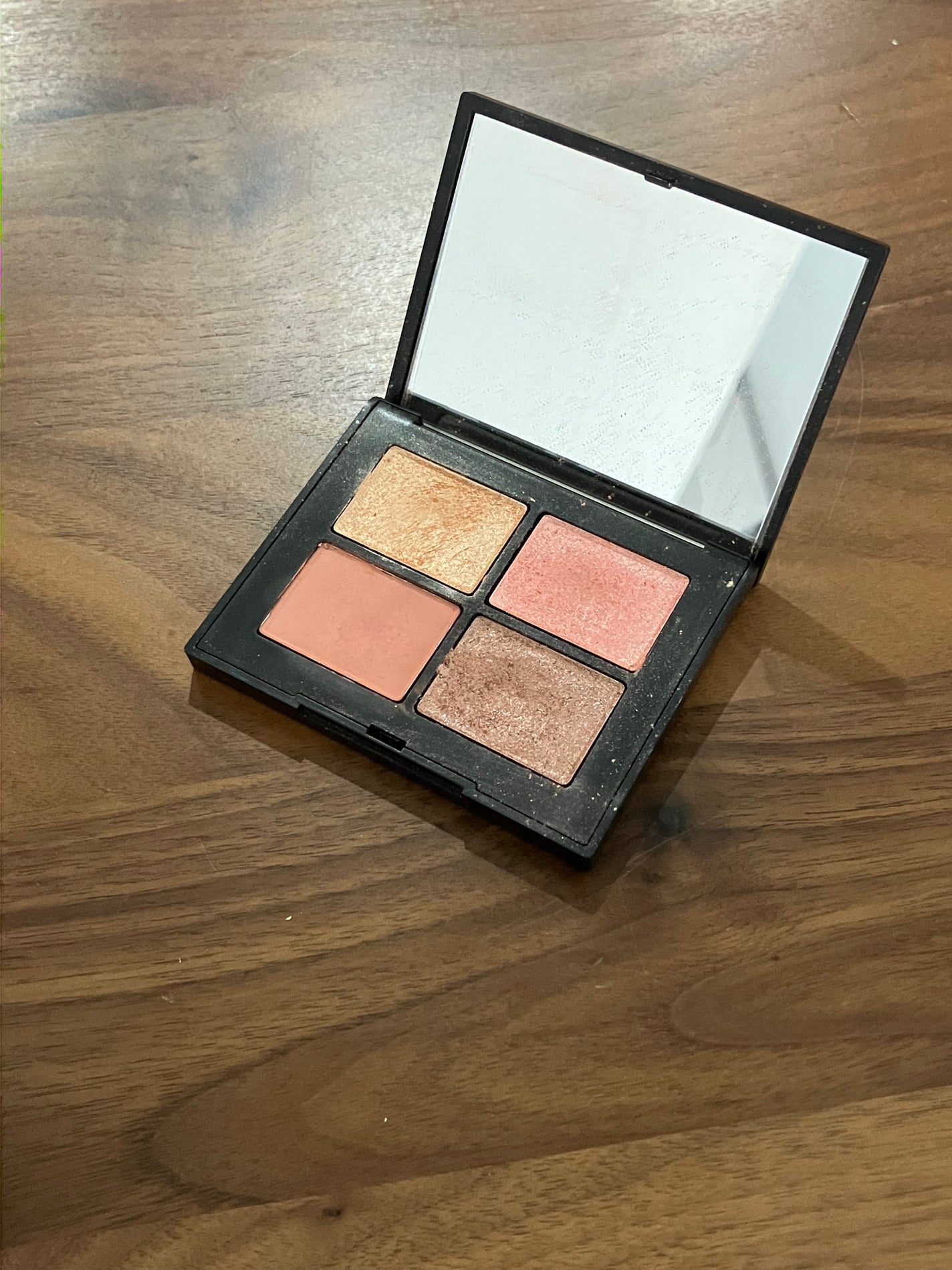 クワッドアイシャドー/NARS/アイシャドウパレットを使ったクチコミ(2枚目)
