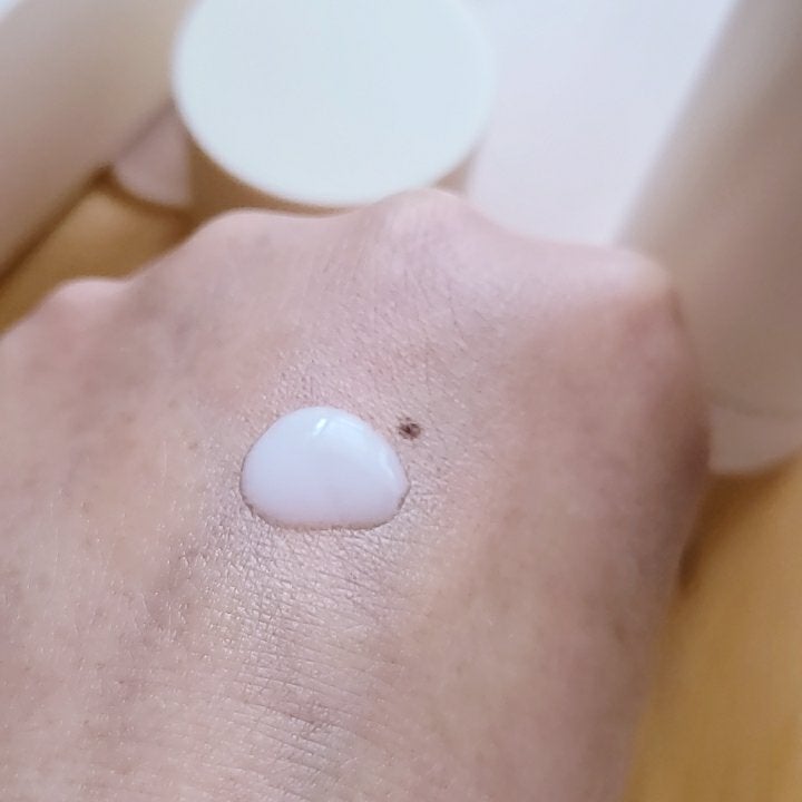 ともみ on LIPS 「#PR#hayejin#ハイェジン#ハイェジンライスフィラーオ..」(3枚目)