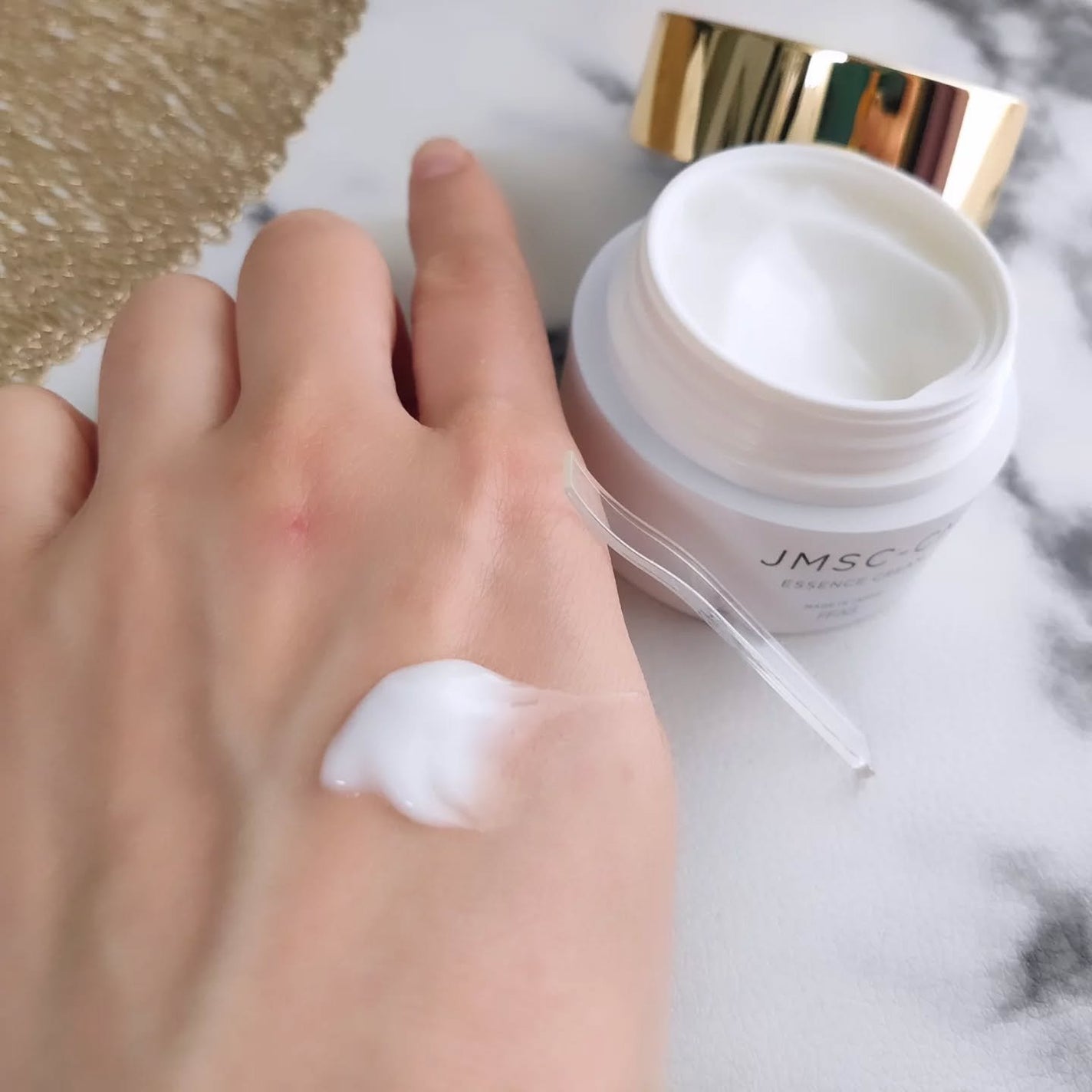 JMSC-CM ESSENCE CREAM/FINGER FOX AND SHIRTS/フェイスクリームを使ったクチコミ(5枚目)