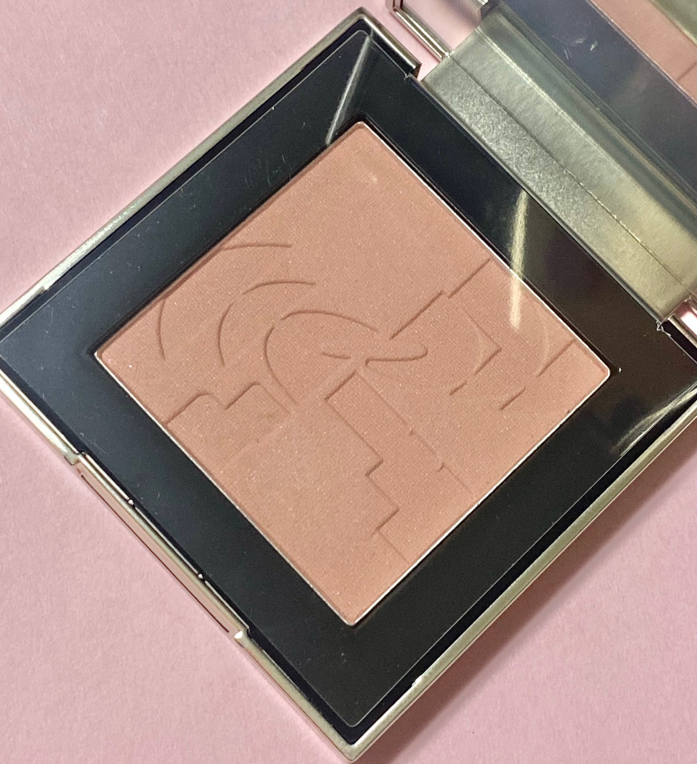 オールオーバーフェイスブラッシュ/TWO SLASH FOUR/パウダーチークを使ったクチコミ(1枚目)