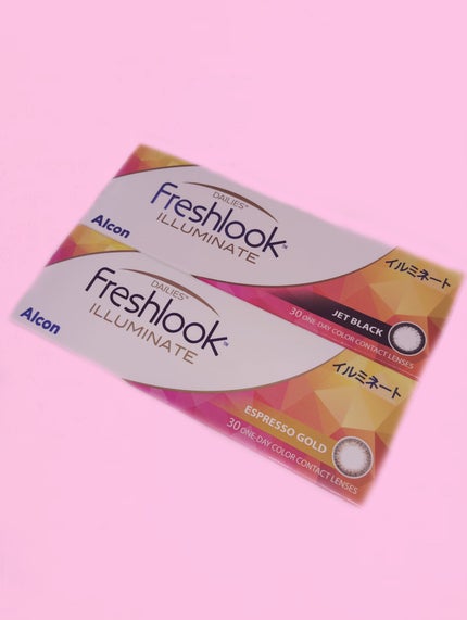 アルコン フレッシュルックイルミネートのクチコミ「このシリーズ 何回もリピしてるのですが、ジェットブラックは初めて使ってみました。
✞ 真っ黒.....」(1枚目)