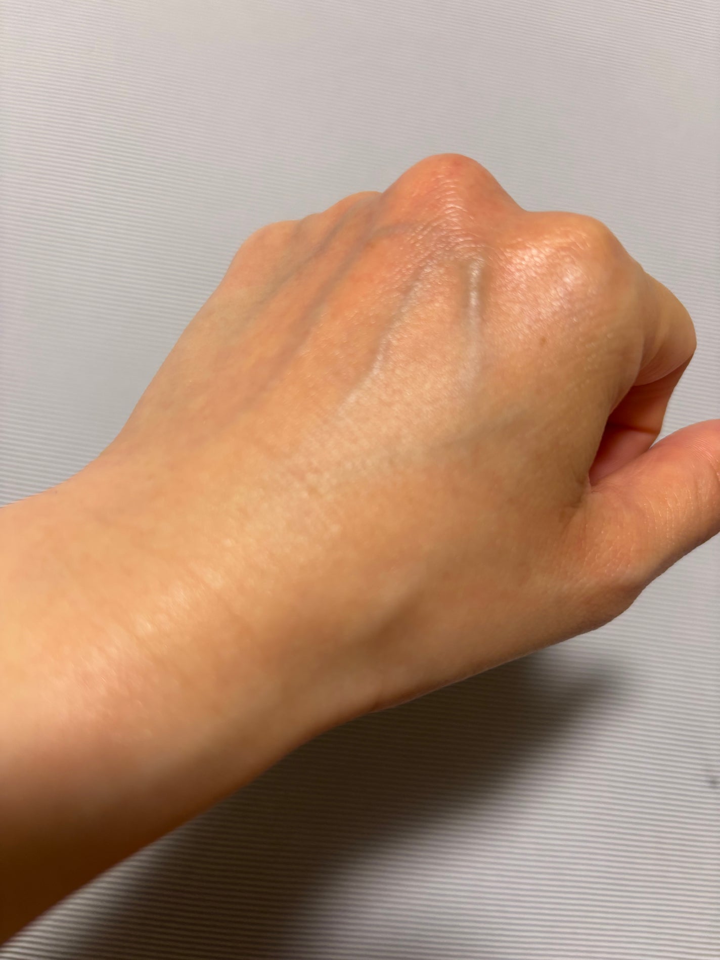 フレッシュクラウドスクラブ ブラックティー&ユズ/アレンシア/スクラブ・ゴマージュを使ったクチコミ(5枚目)