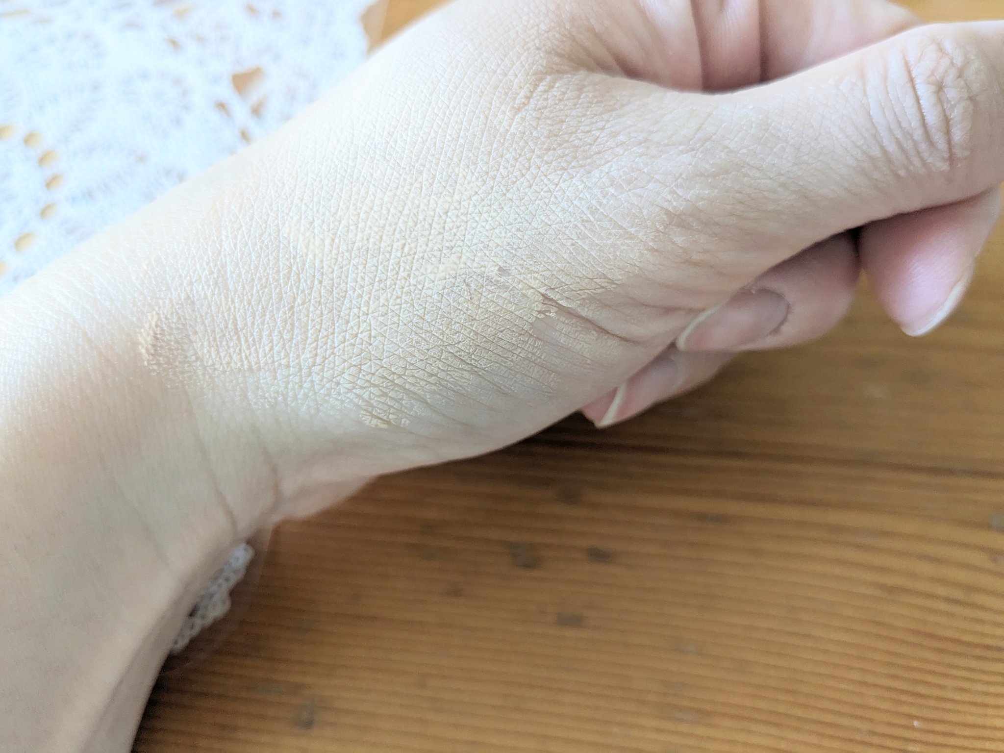 ジヴェルニー 密着カバーファンデーション/GIVERNY/リキッドファンデーションを使ったクチコミ（3枚目）