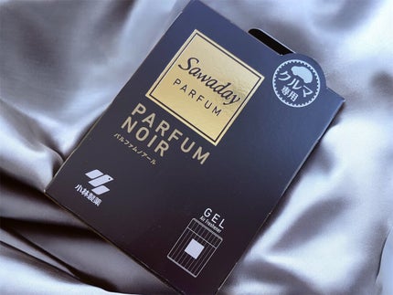 omiki❁・*:.。 on LIPS 「車の芳香剤🚗もちろんパルファムシリーズです💟ノアールです🖤よく..」(1枚目)