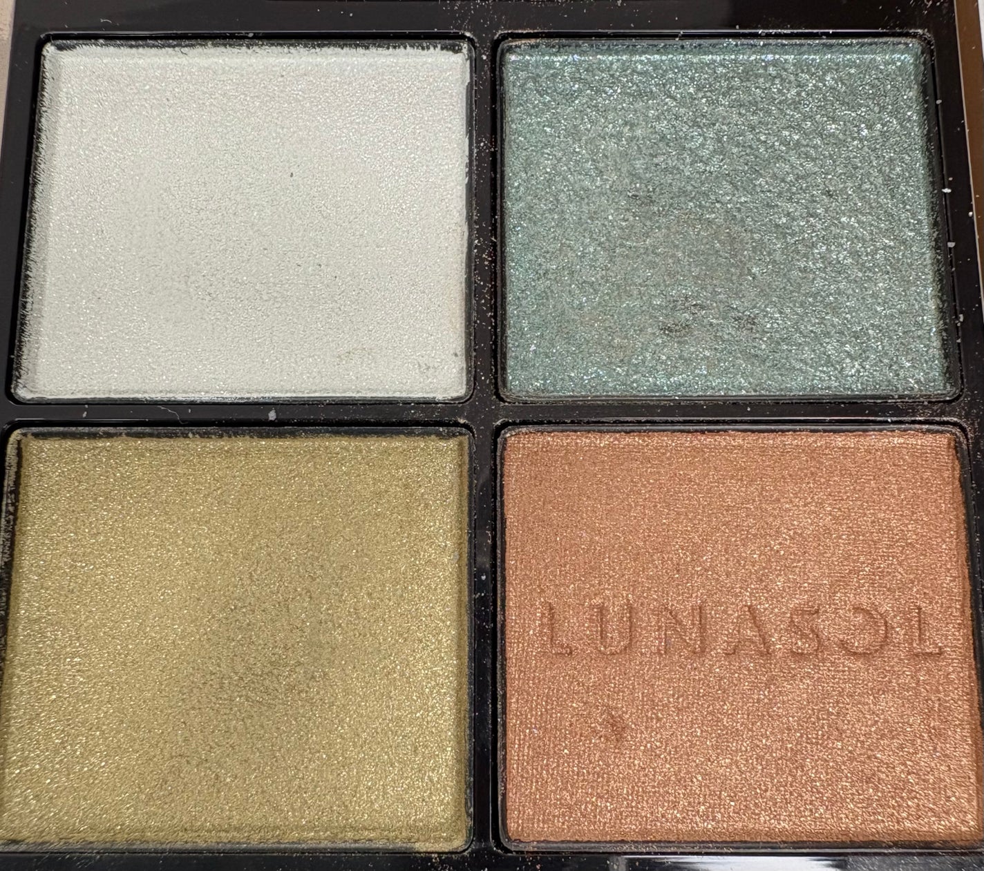 ルナソル モノアイカラーレーション/LUNASOL/単色アイシャドウを使ったクチコミ(2枚目)