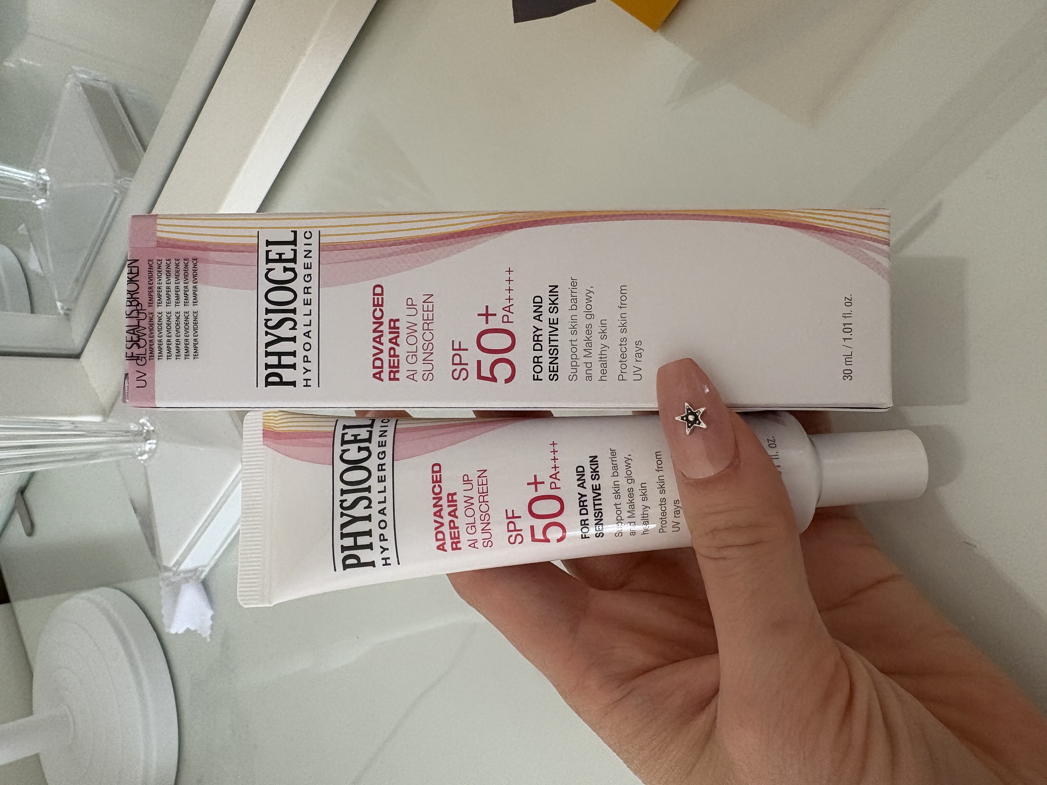 アドバンスドリペア　ＡＩグローアップ　サンスクリーン/PHYSIOGEL/日焼け止めクリームを使ったクチコミ（2枚目）