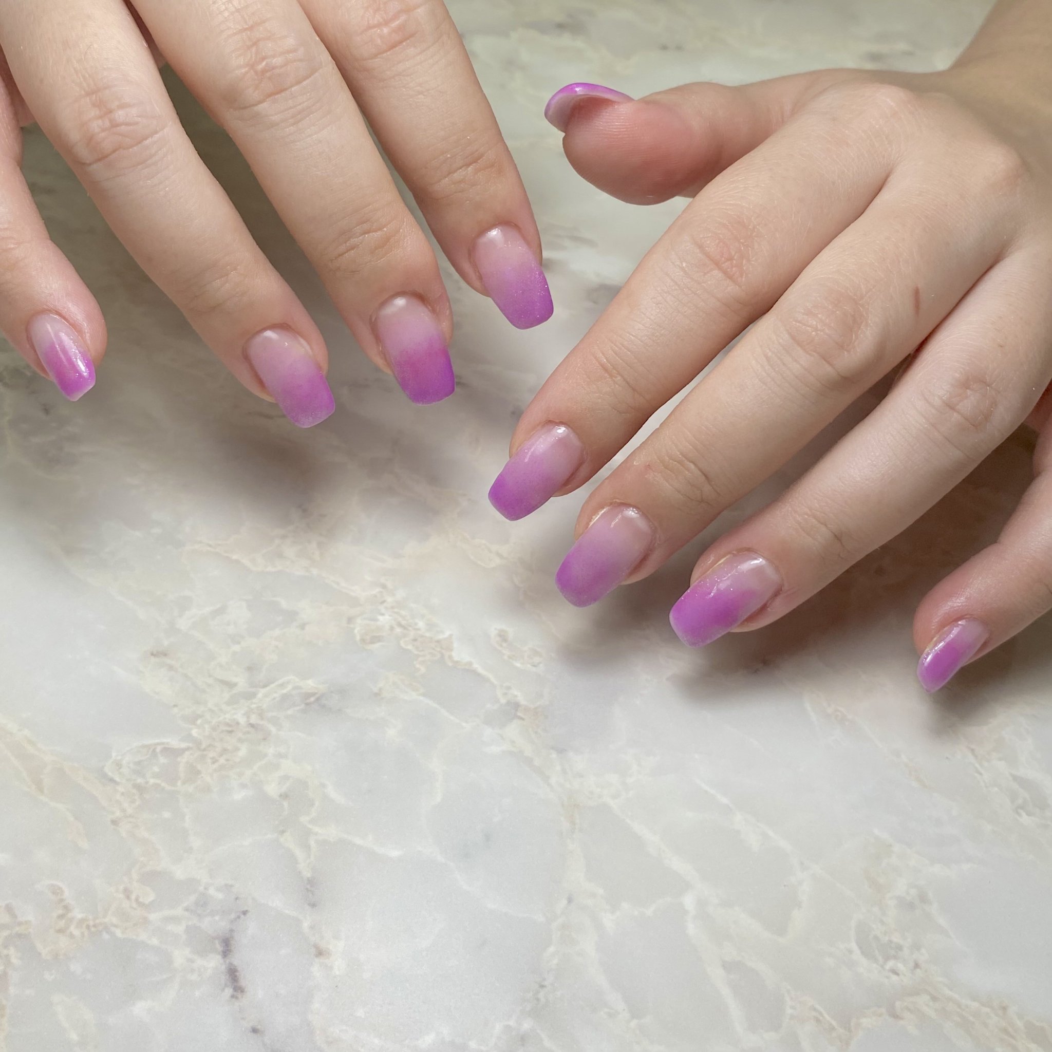 #6月ネイル,#パープルネイル,#グラデーションネイル,#透け感宝石ネイルのネイルデザイン