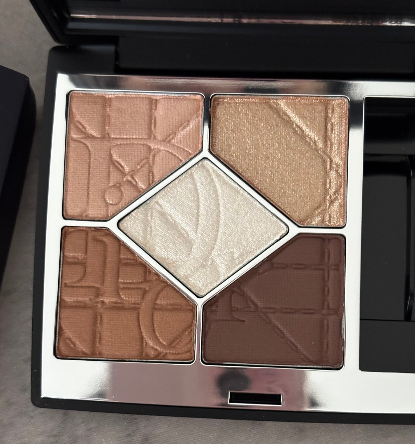 ディオールショウ サンク クルール/Dior/アイシャドウを使ったクチコミ(3枚目)