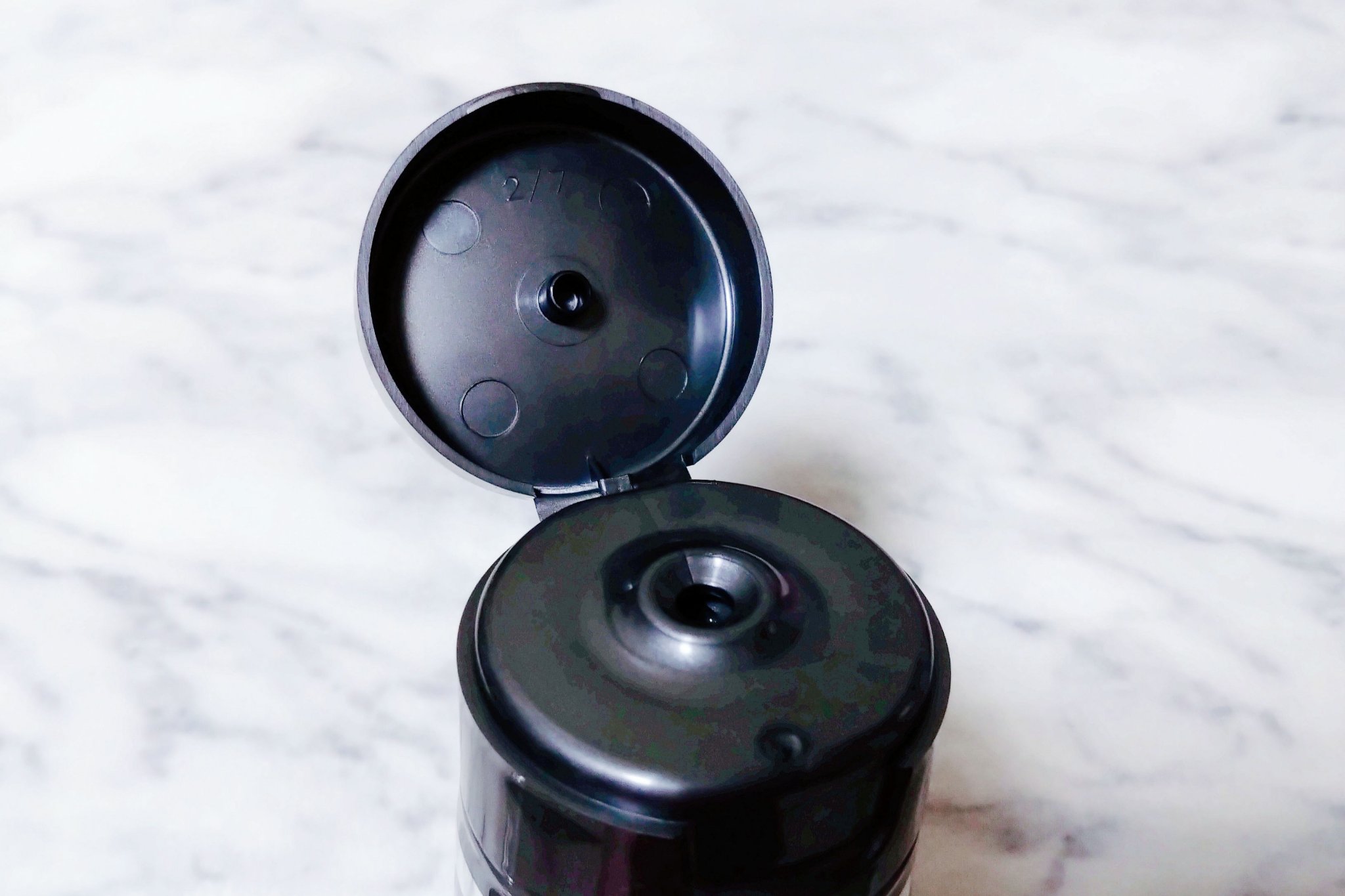 BLACK JELLY WASH（ブラックジェリーウォッシュ）/PLUEST/その他洗顔料を使ったクチコミ（3枚目）