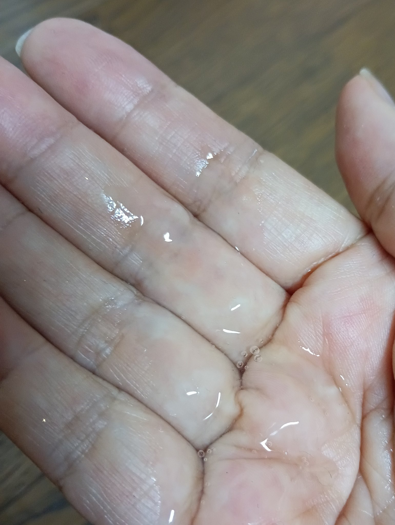 エッセンシャルシートマスク　ザクロ/DAISO/シートマスク・パックを使ったクチコミ（3枚目）