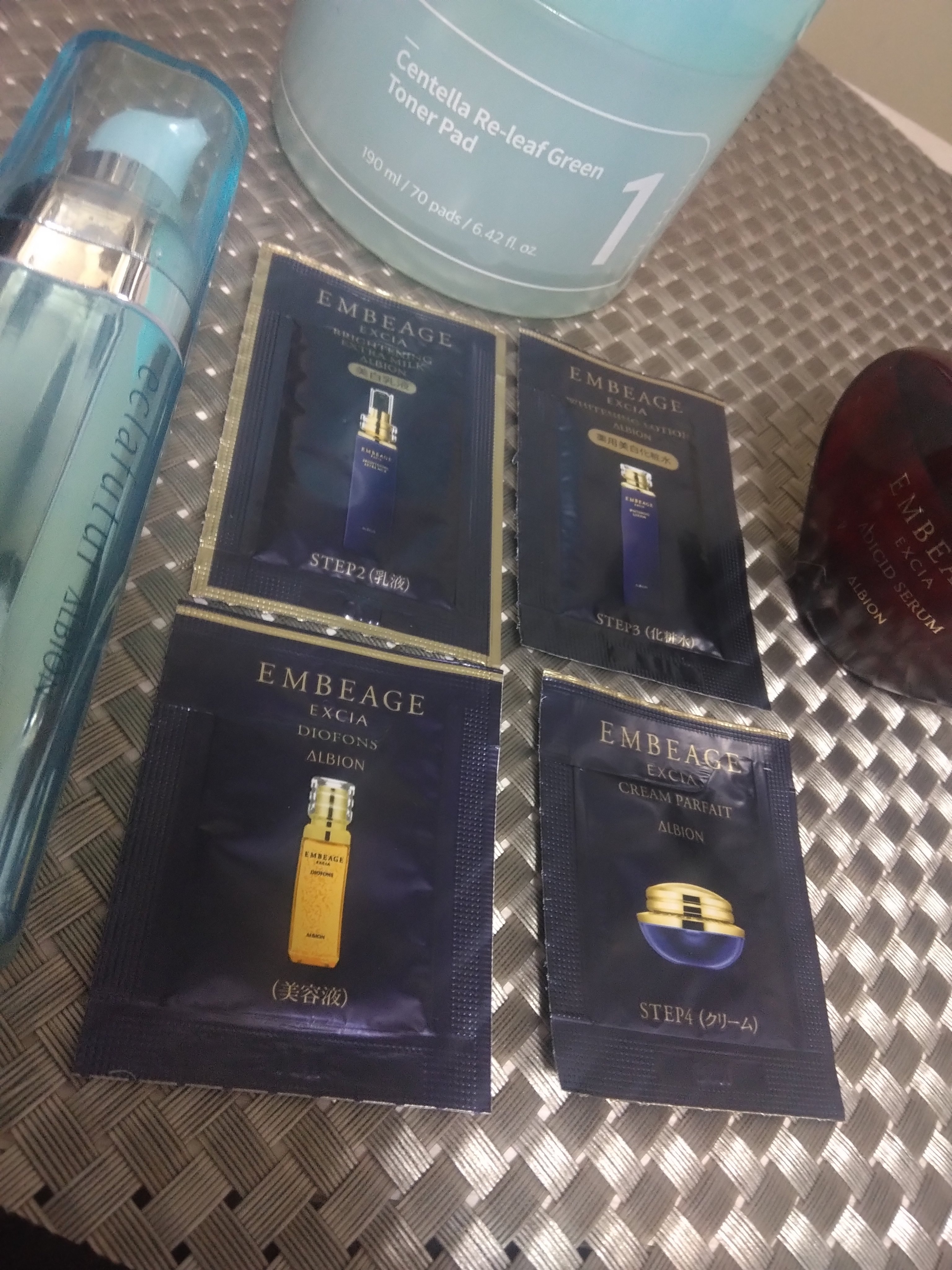 試してみた】エクシア アンベアージュ クレーム パルフェ ALBION