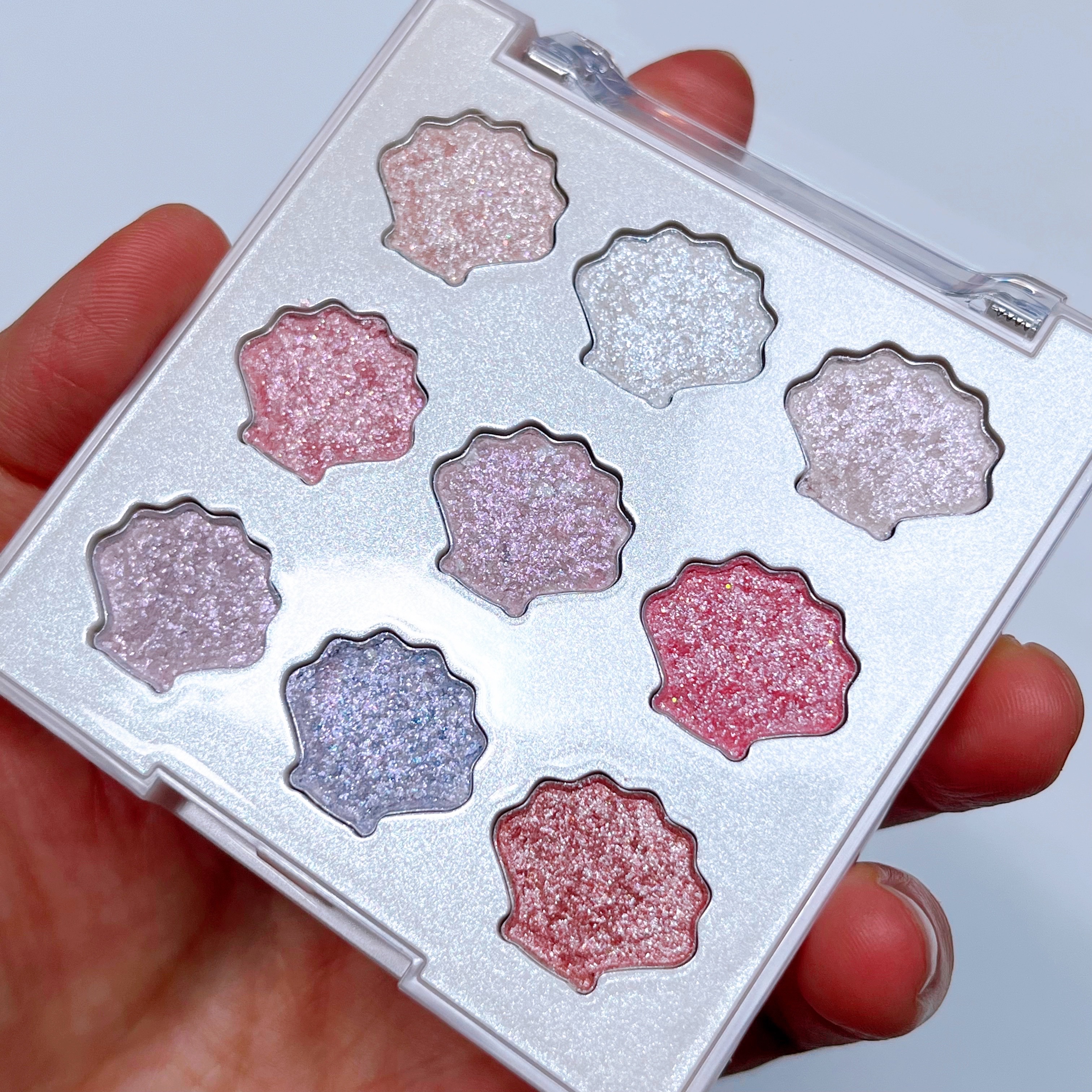 シャイングロイハイライターパレット/dasique/クリームハイライトを使ったクチコミ（3枚目）