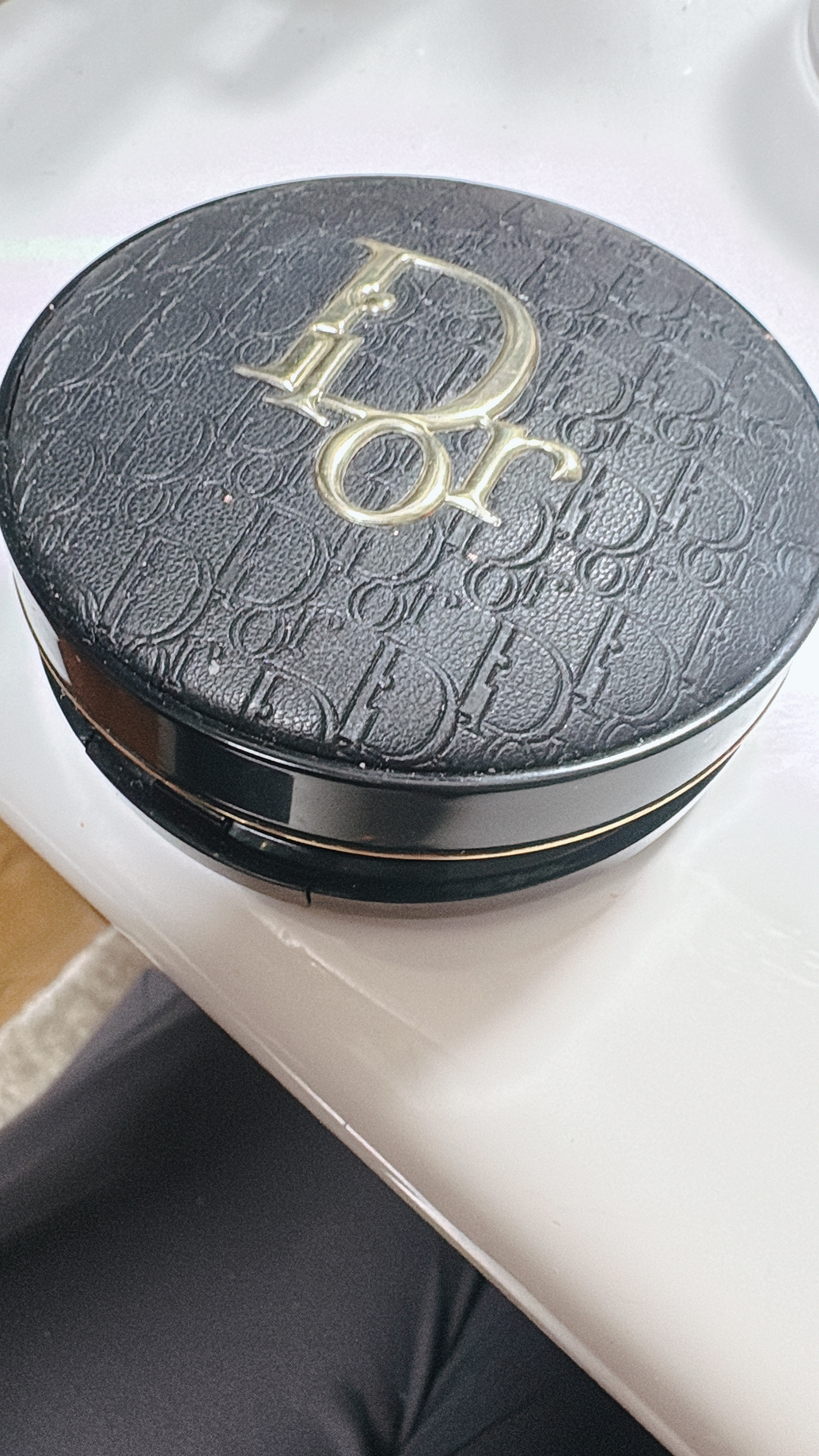 ディオールスキン フォーエヴァー グロウ クッション 1N ニュートラル（生産終了）/Dior/クッションファンデーションを使ったクチコミ（1枚目）