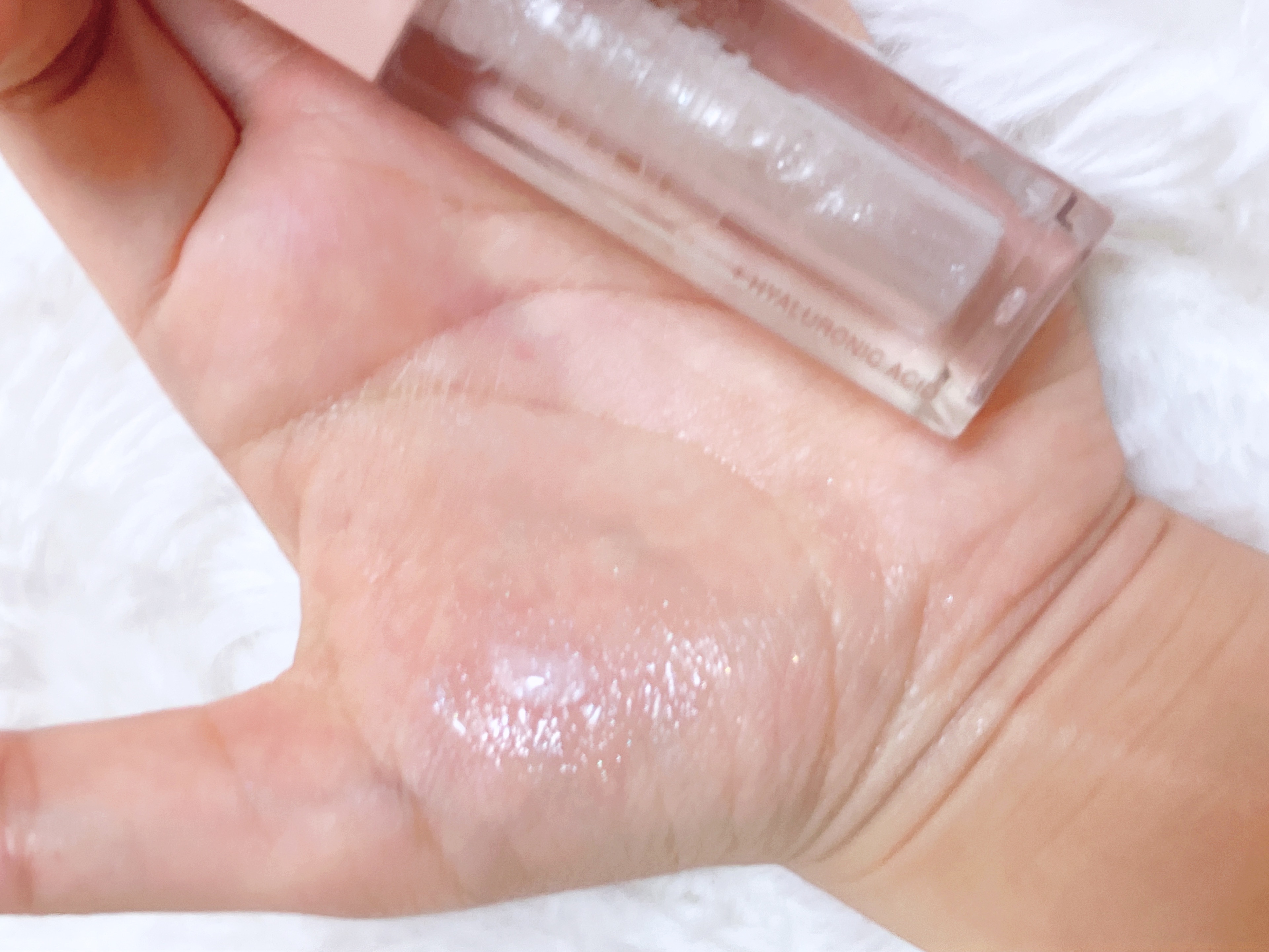 リフターシャイン 001 アイシーパール/MAYBELLINE NEW YORK/リップグロスを使ったクチコミ（3枚目）