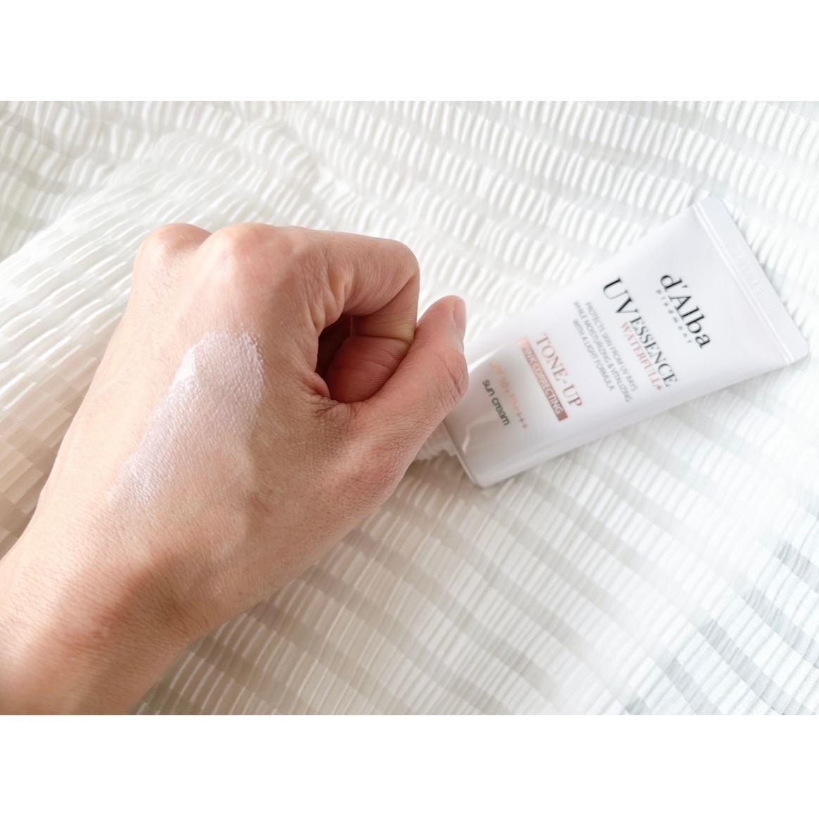 ウォータフルトーンアップサンクリーム/ダルバ/日焼け止めクリームを使ったクチコミ（3枚目）