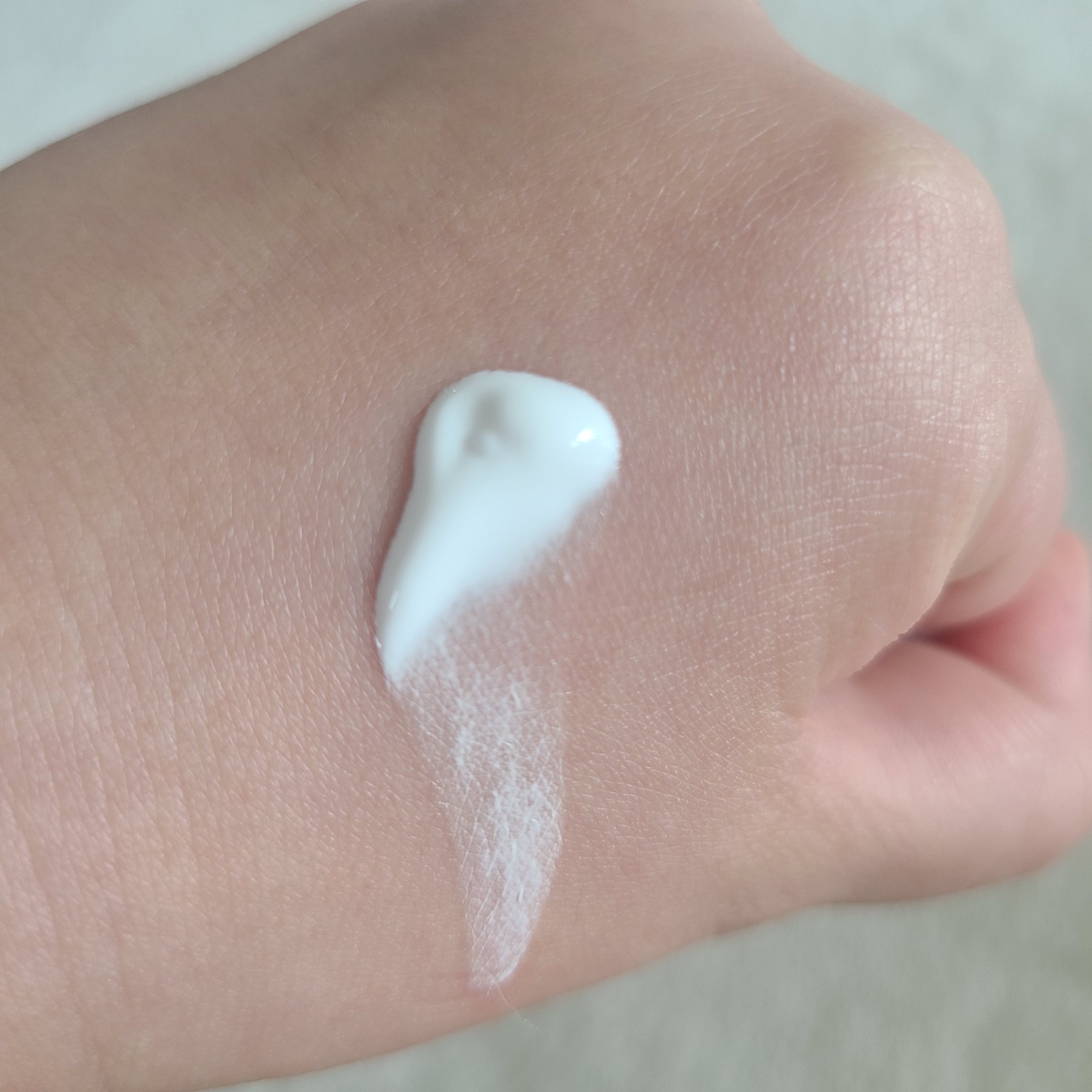 オールアバウトグロウトーンアップクリーム/CHASIN'RABBITS/化粧下地を使ったクチコミ（2枚目）