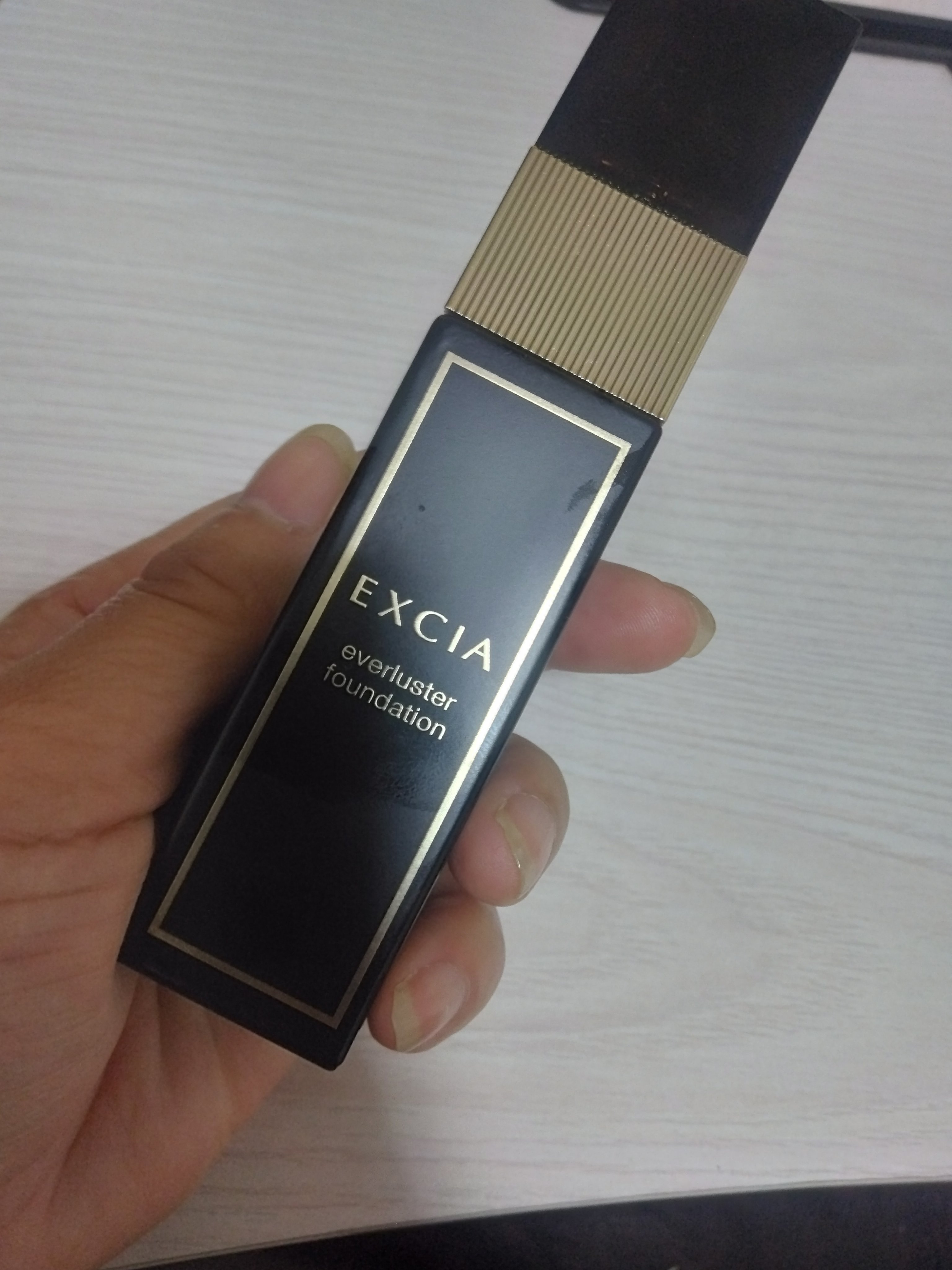 エクシア エバーラスター ファンデーション/ALBION/リキッドファンデーションを使ったクチコミ（1枚目）